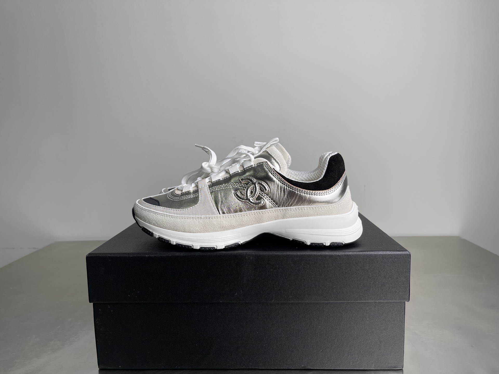 Bagsaaa Ch**el Sneakers G46609 Light gold