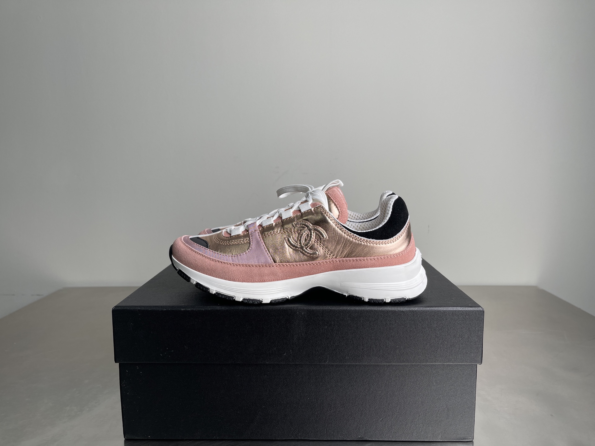 Bagsaaa Ch**el Sneakers G46609 Pink