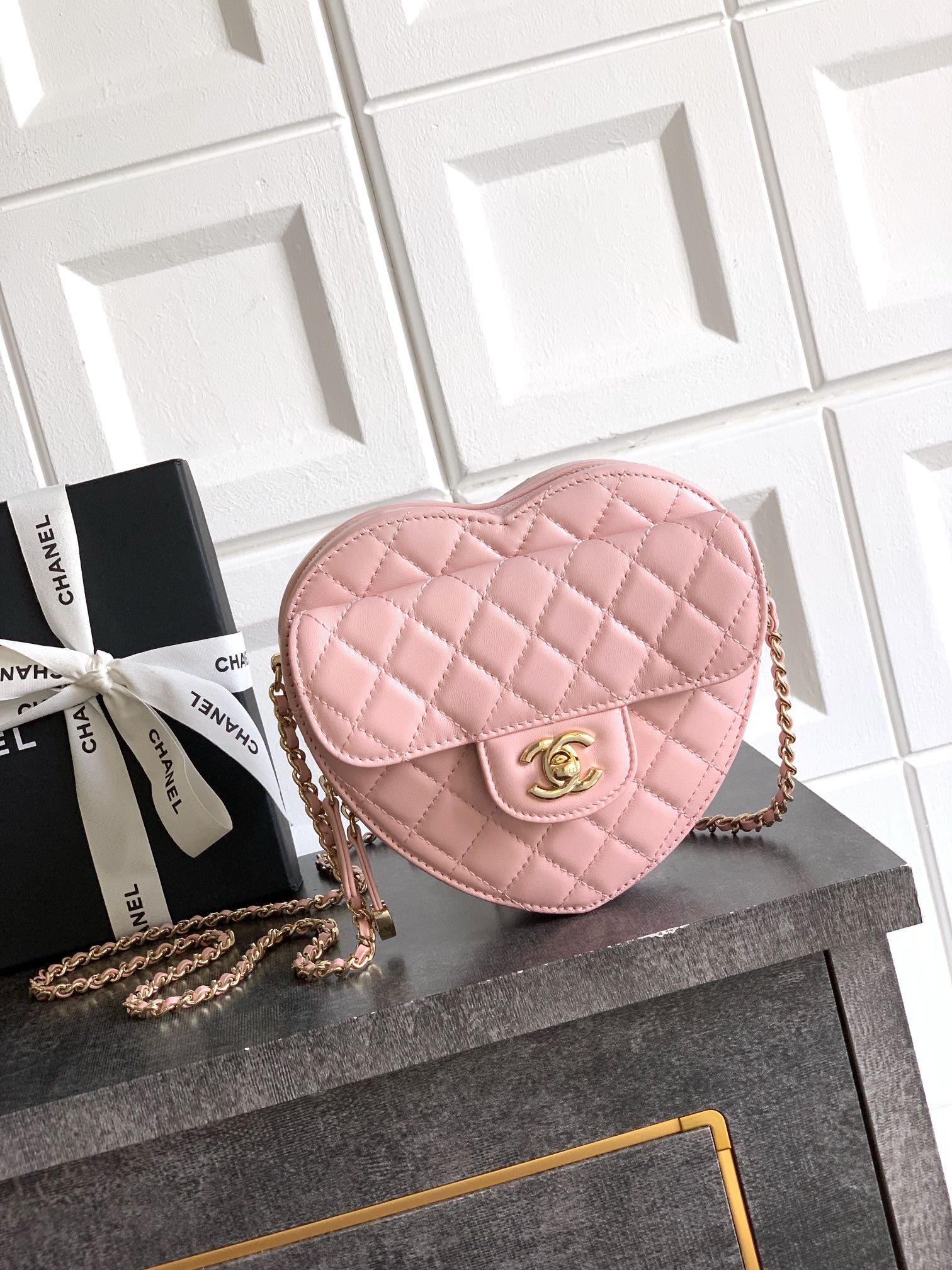 Bagsaaa Ch**el Heart Bag AS5764 Pink - 19cm