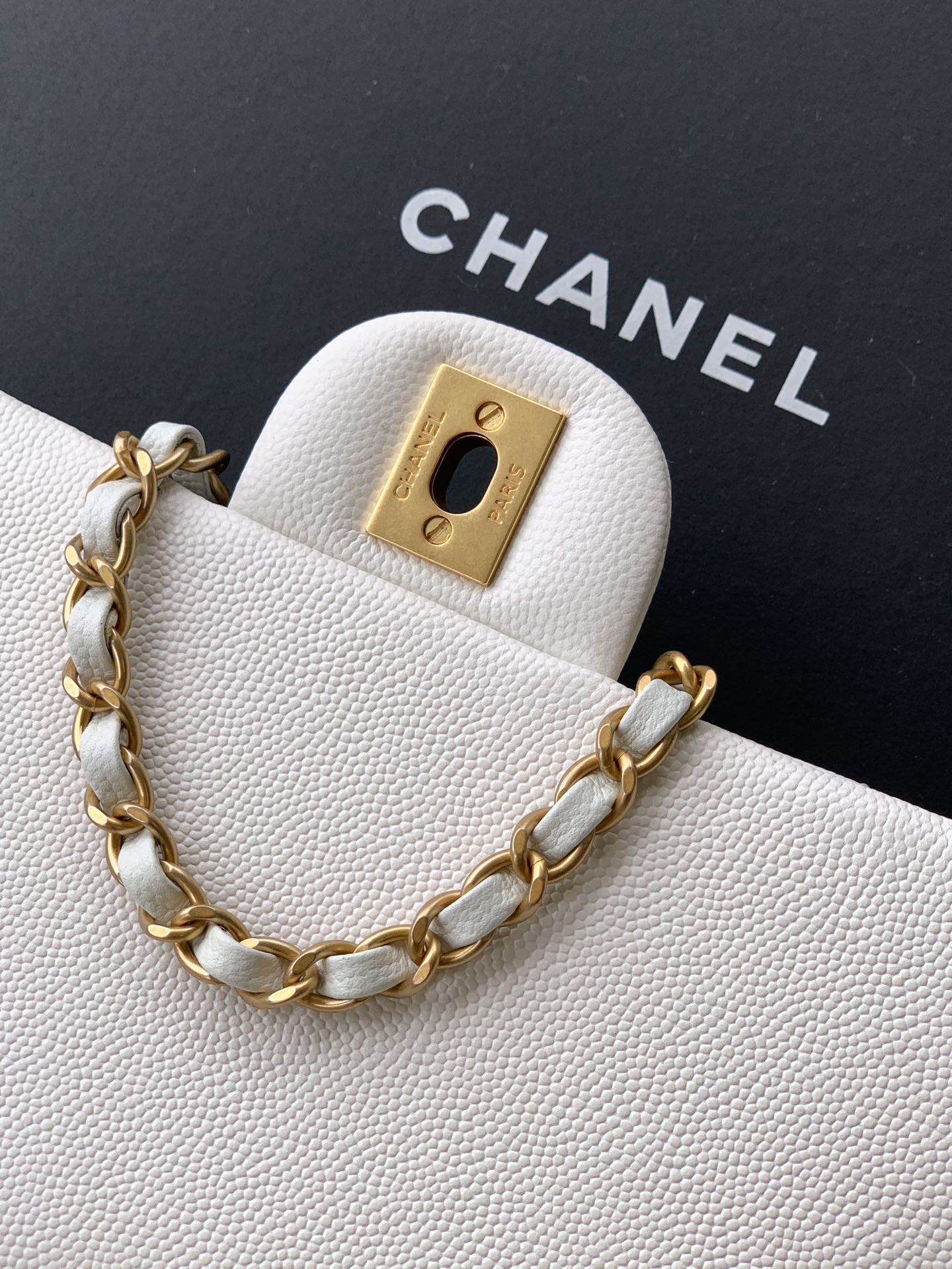 Bagsaaa Ch**el Small Flap Bag With Top Handle AS5702 White - 22.5cm