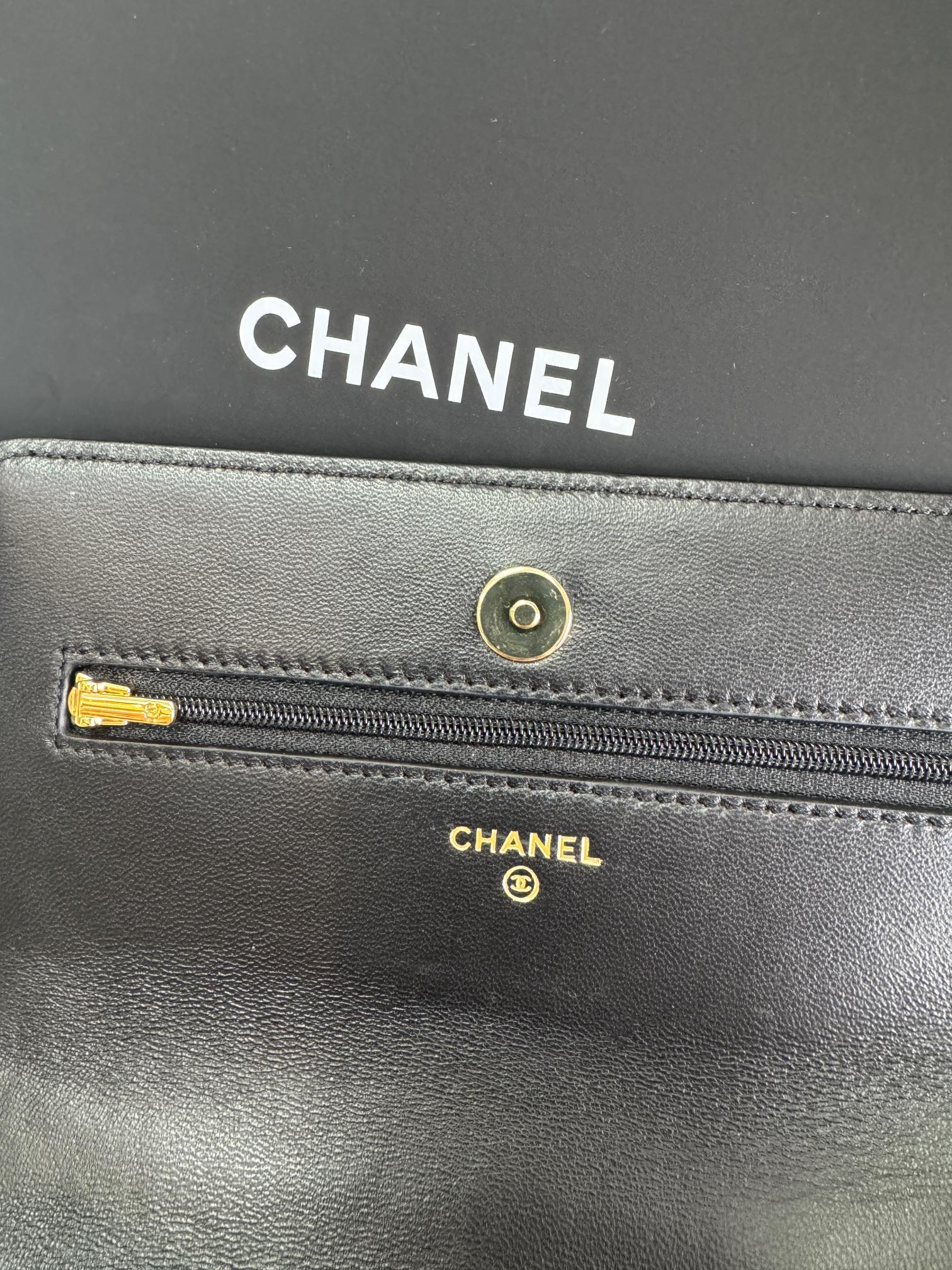 Bagsaaa Ch**el Wallet On Chain Black AP4694 Shiny Lambskin - 19.2cm