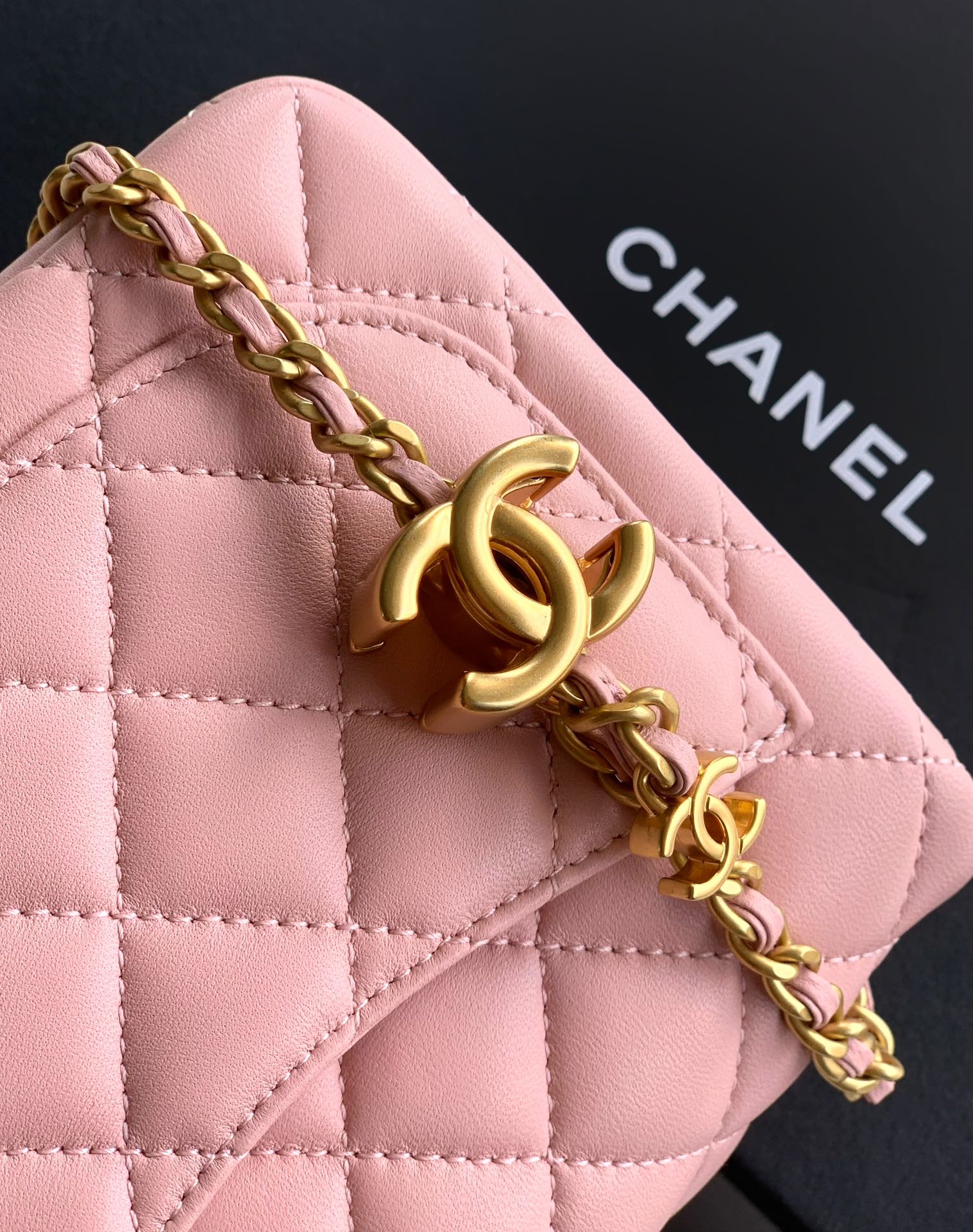 Bagsaaa Ch**el Mini Flap Bag AS5758 Light Pink Lambskin - 18cm