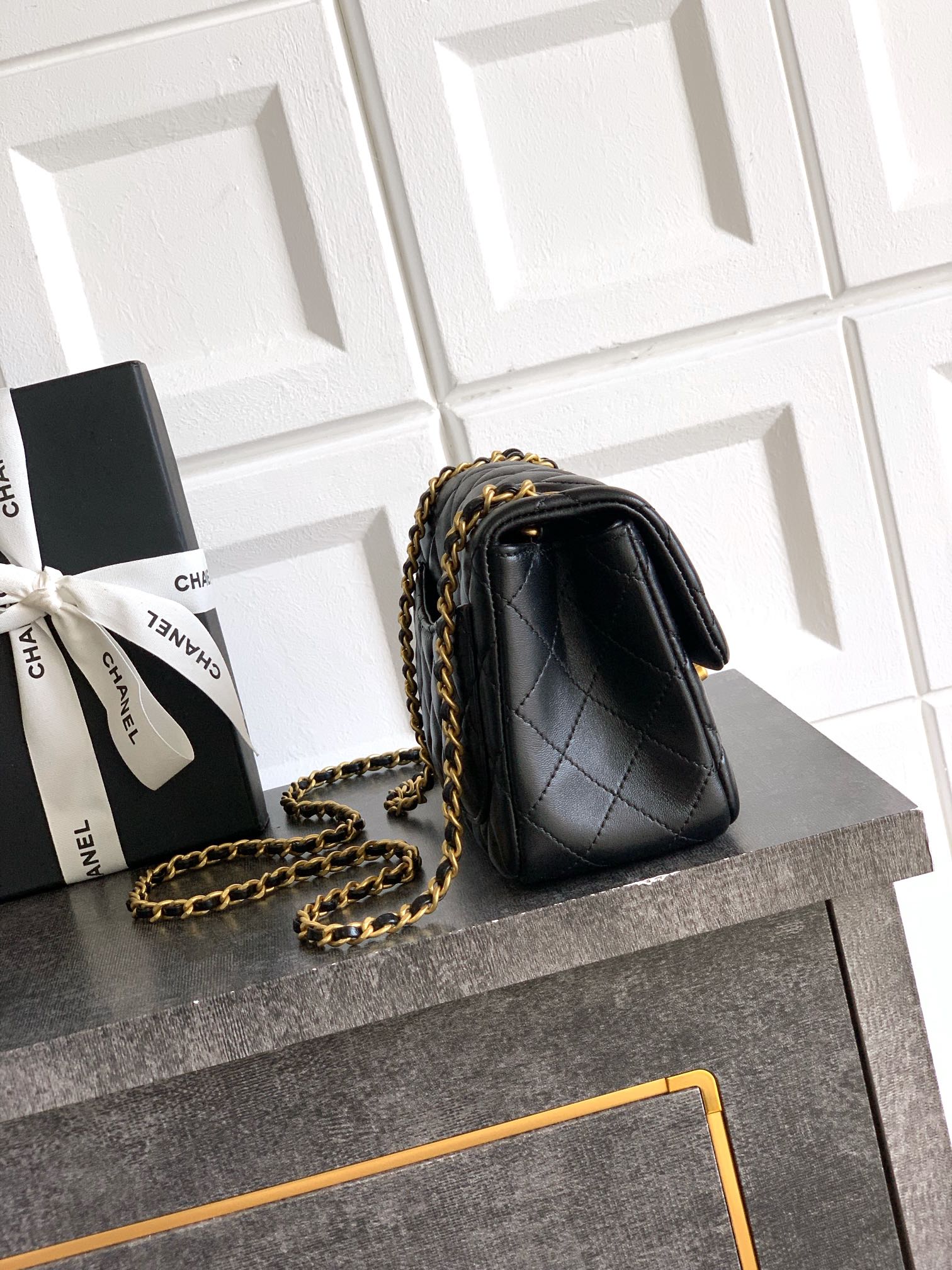 Bagsaaa Ch**el Mini Flap Bag AS5758 Black Lambskin - 18cm
