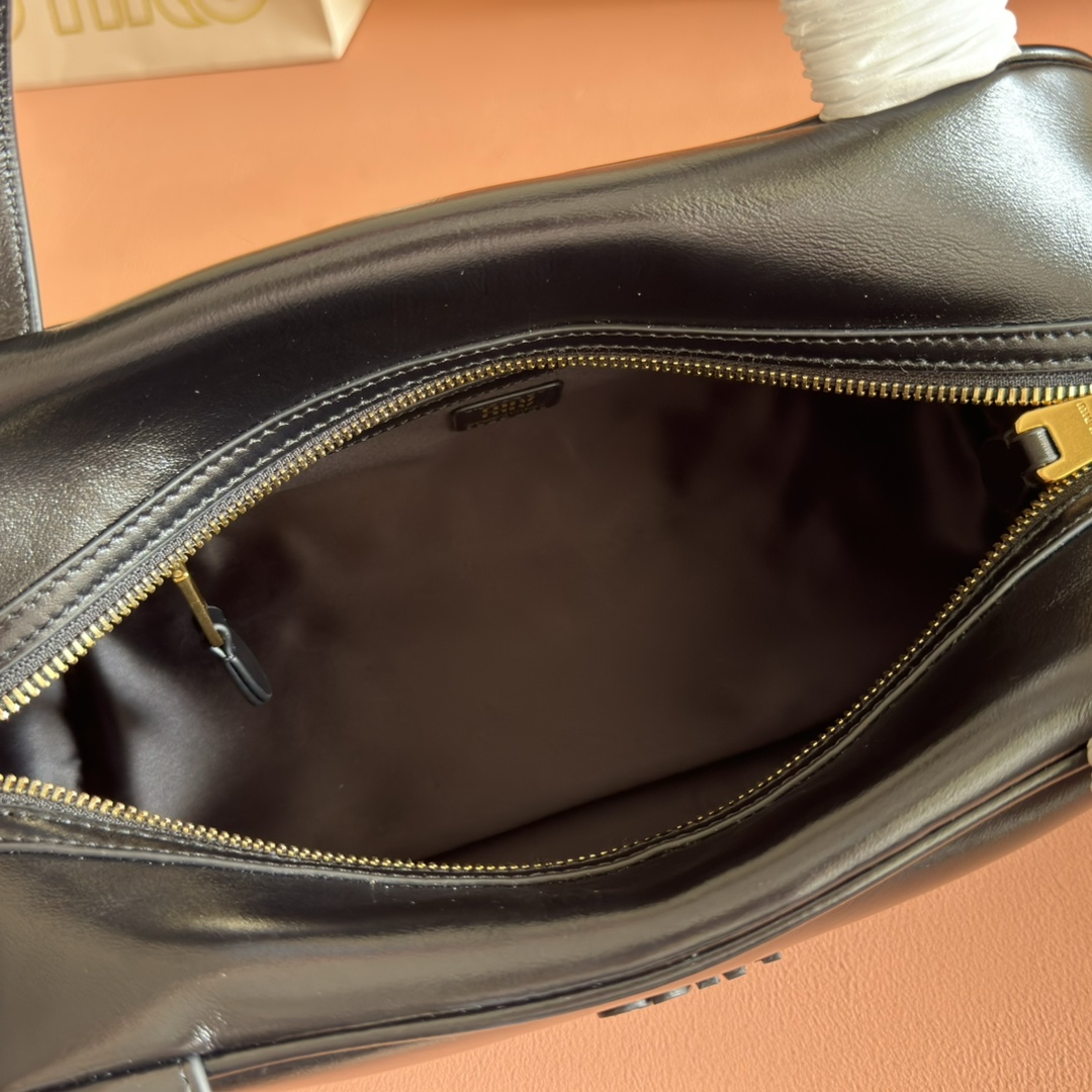 Bagsaaa Miu Miu Leather top-handle bag 5BB182 black - 28cm