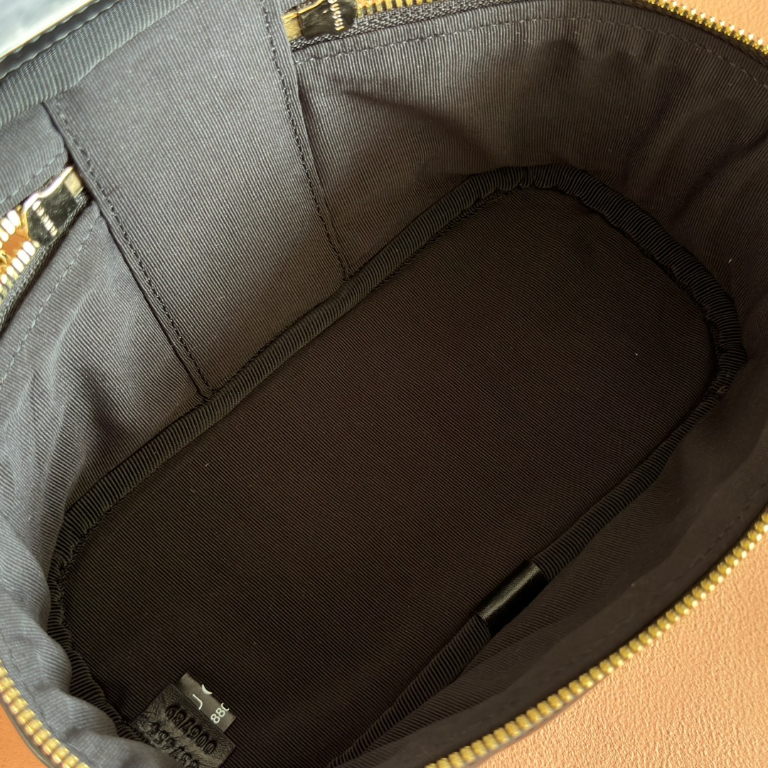 Bagsaaa Gvc*1 GG Marmont mini vanity bag 837454 black - 19cm