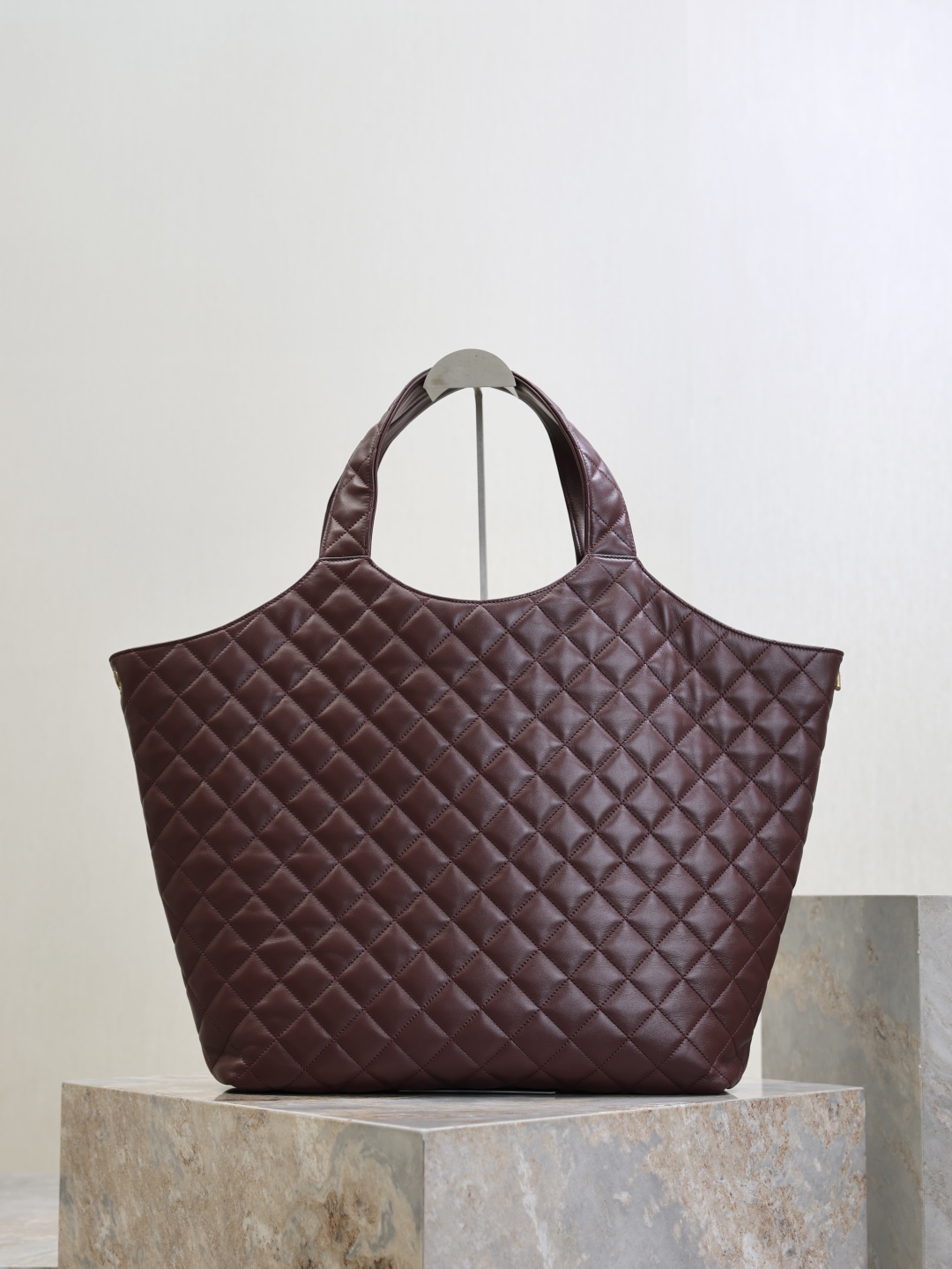 Bagsaaa Y51 ICARE in quilted nappa dark red 698651 - 55 X 43 X 5 cm