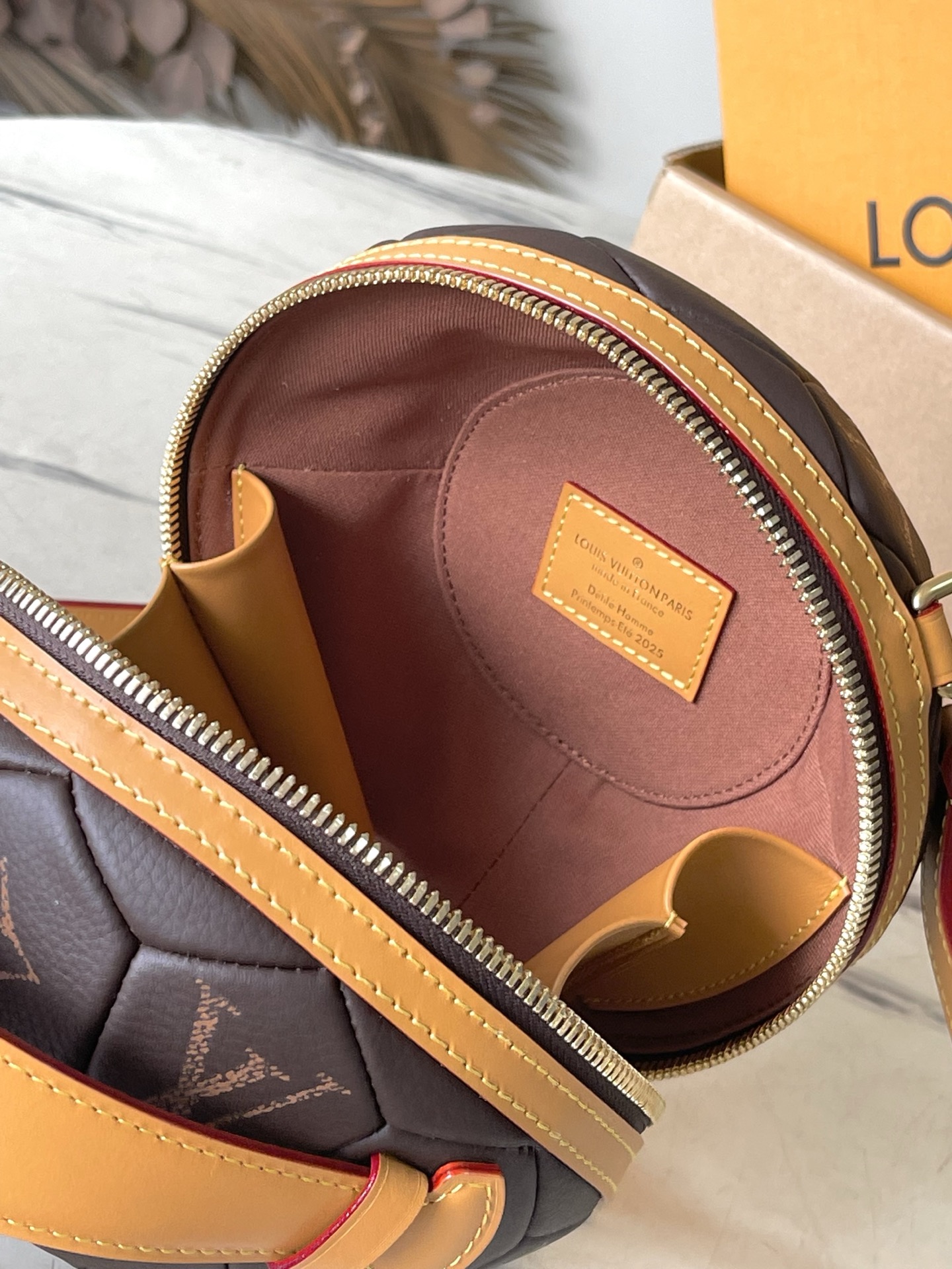 Bagsaaa LV Soccer Ball Bag M13894 - 19cm