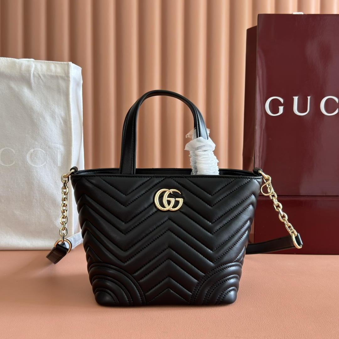 Bagsaaa Gvc*1 Betty small tote bag 847386 black -18cm