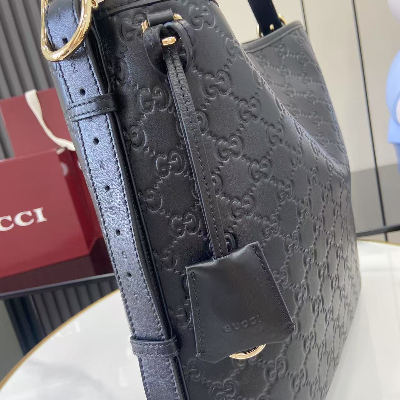 Bagsaaa Gvc*1 GG Emblem medium shoulder bag 847452 black - 30.5cm