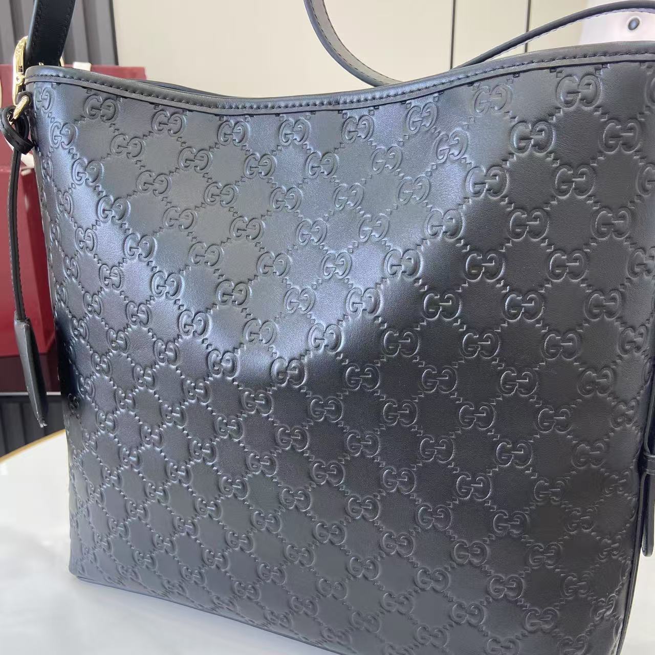 Bagsaaa Gvc*1 GG Emblem medium shoulder bag 847452 black - 30.5cm