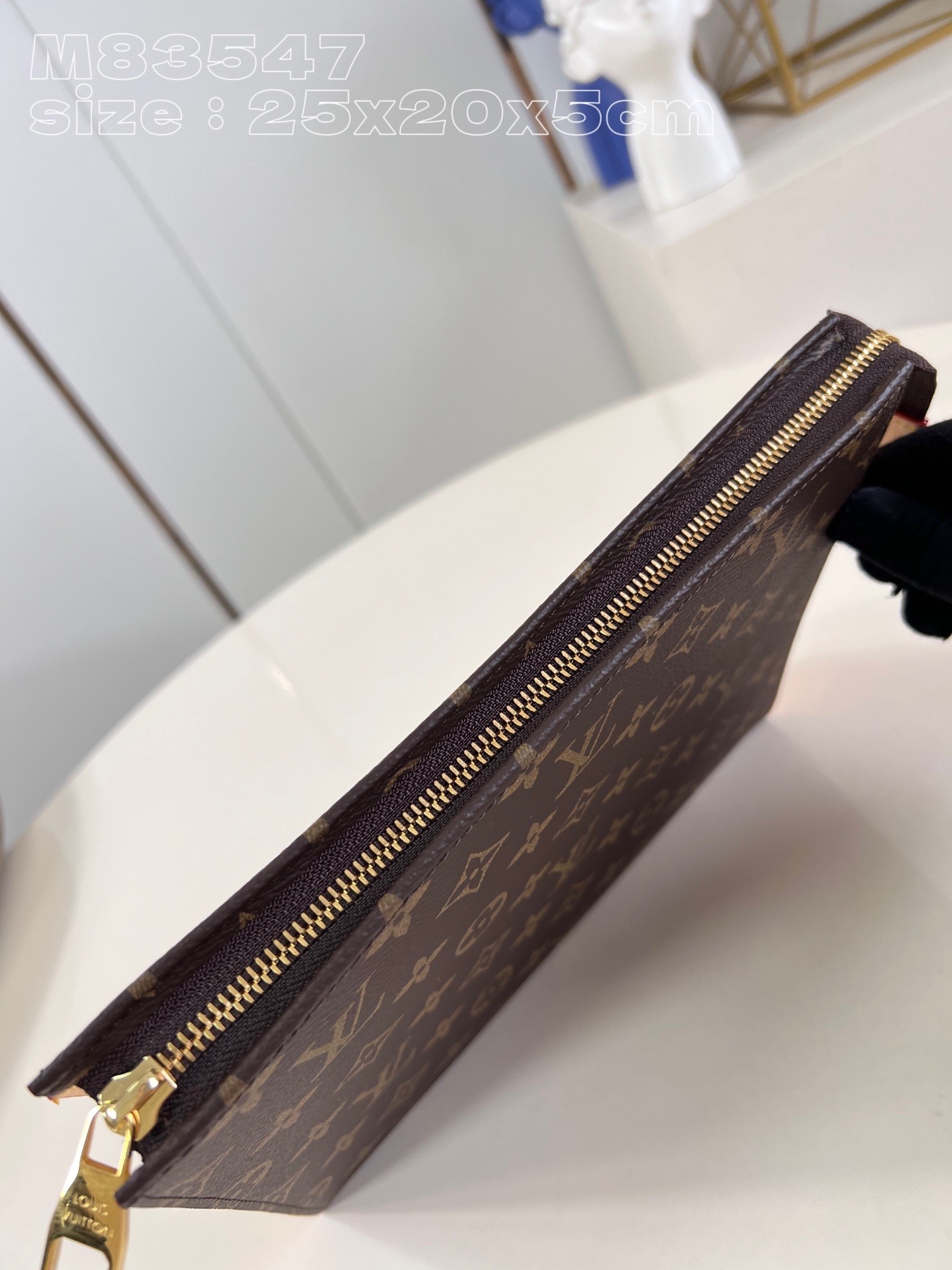 Bagsaaa LV M83547 Toilet Pouch Monogram Canvas - 25cm