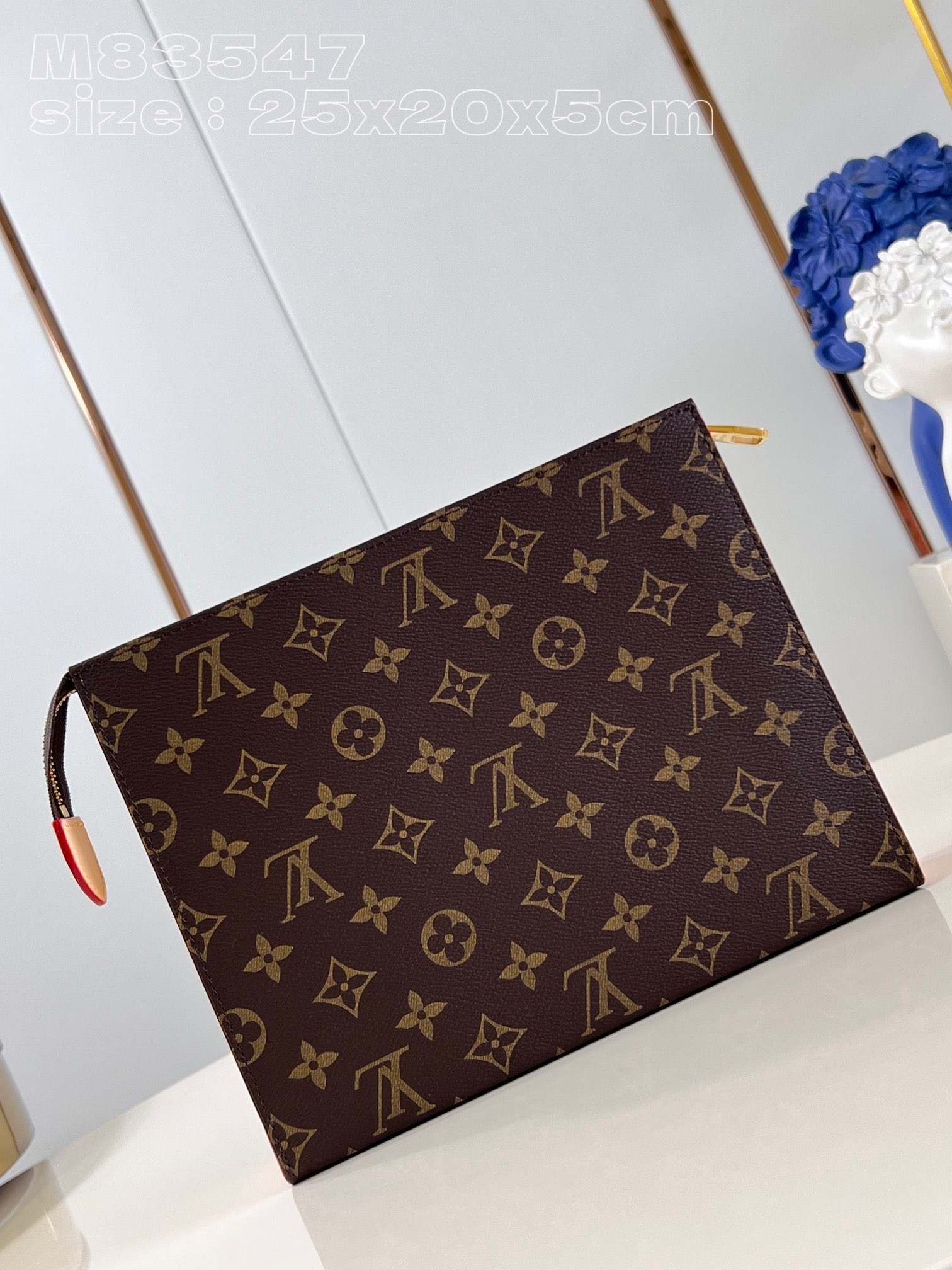 Bagsaaa LV M83547 Toilet Pouch Monogram Canvas - 25cm