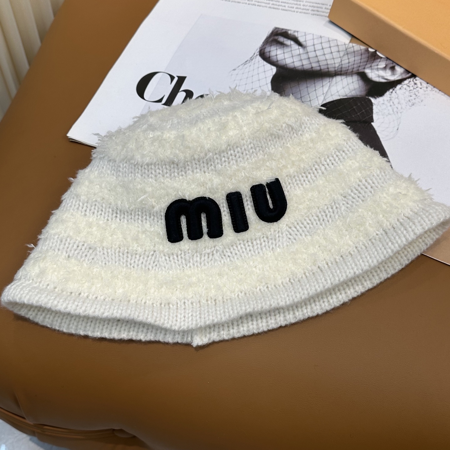 Bagsaaa Miu Miu Buckle White