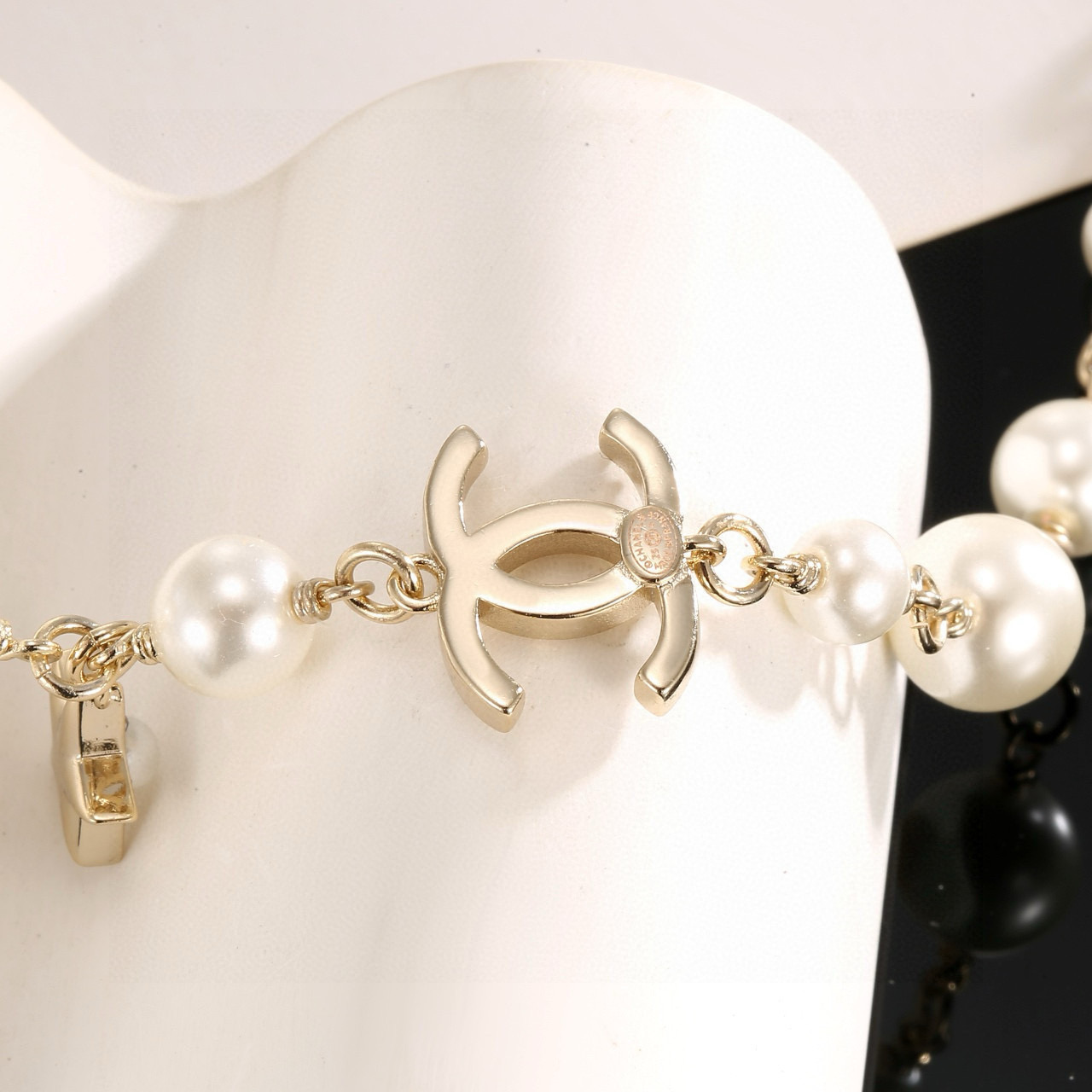 Bagsaaa Ch**el Necklace 07