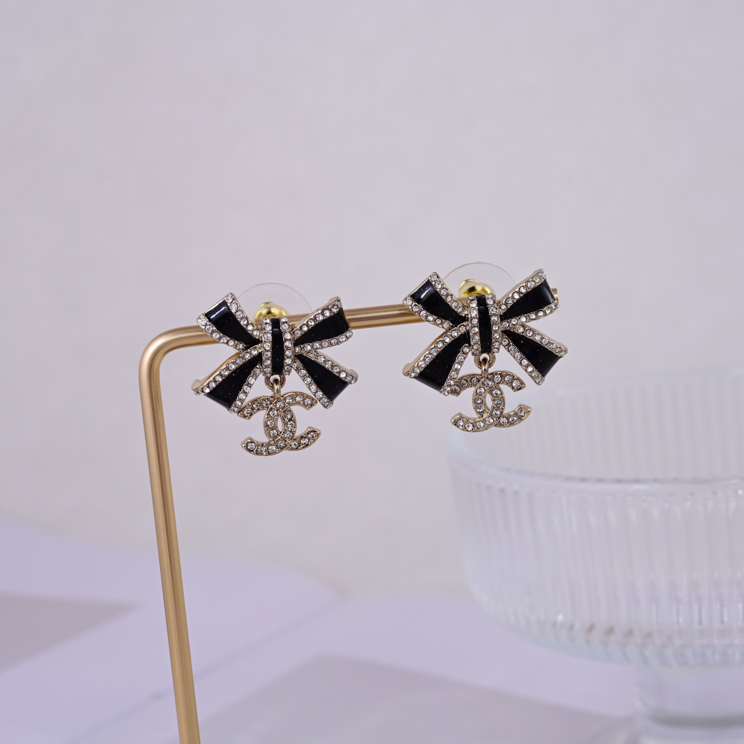Bagsaaa Ch**el Earrings 22