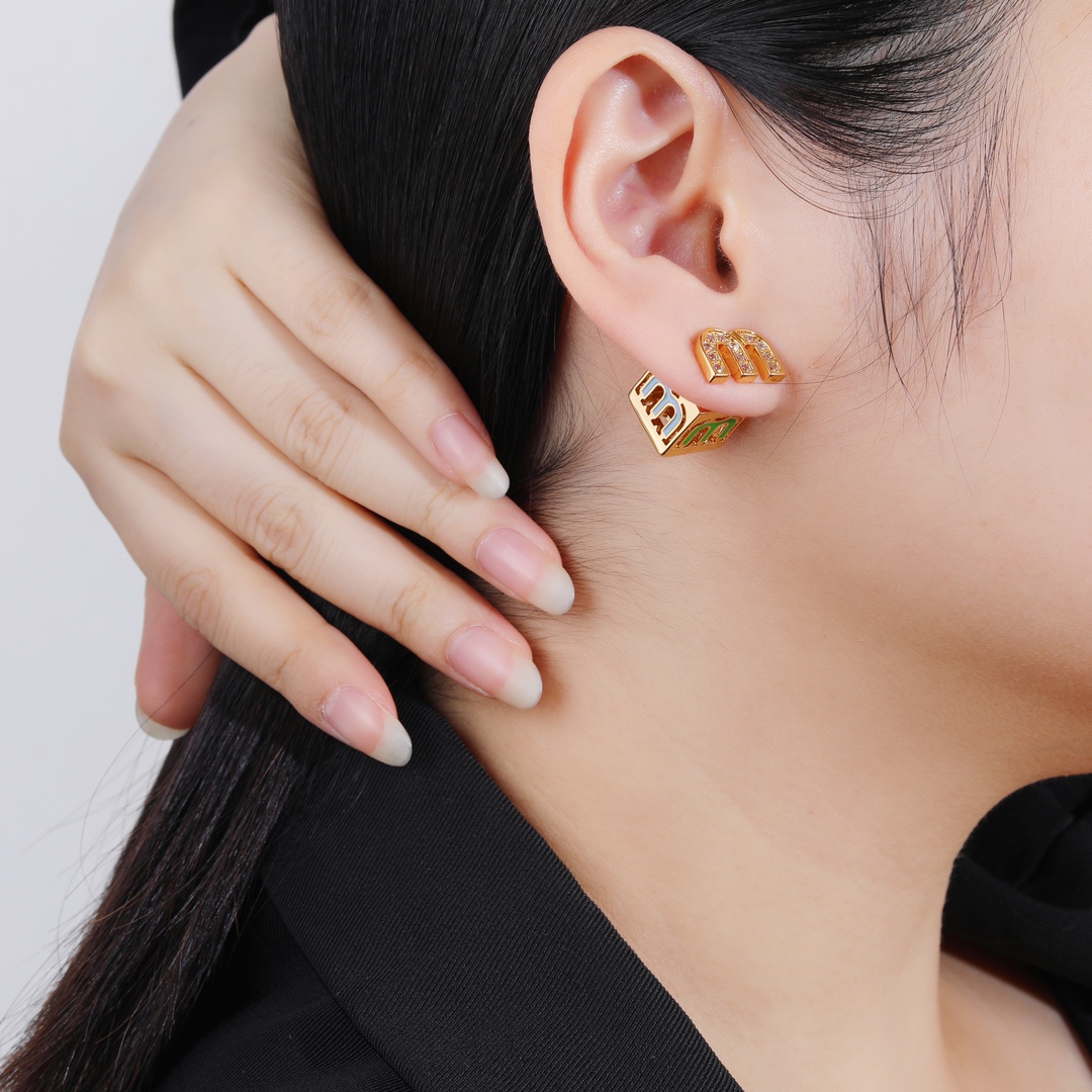 Bagsaaa Miu Miu Earrings 03