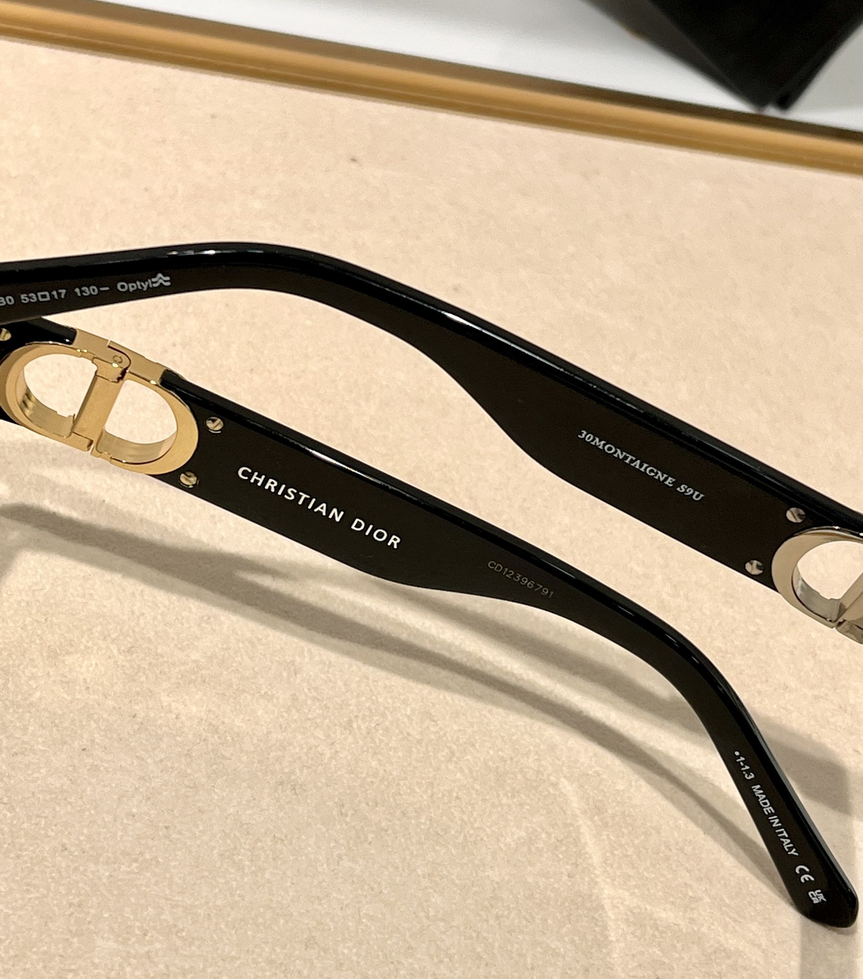 Bagsaaa D10r Sunglasses 11