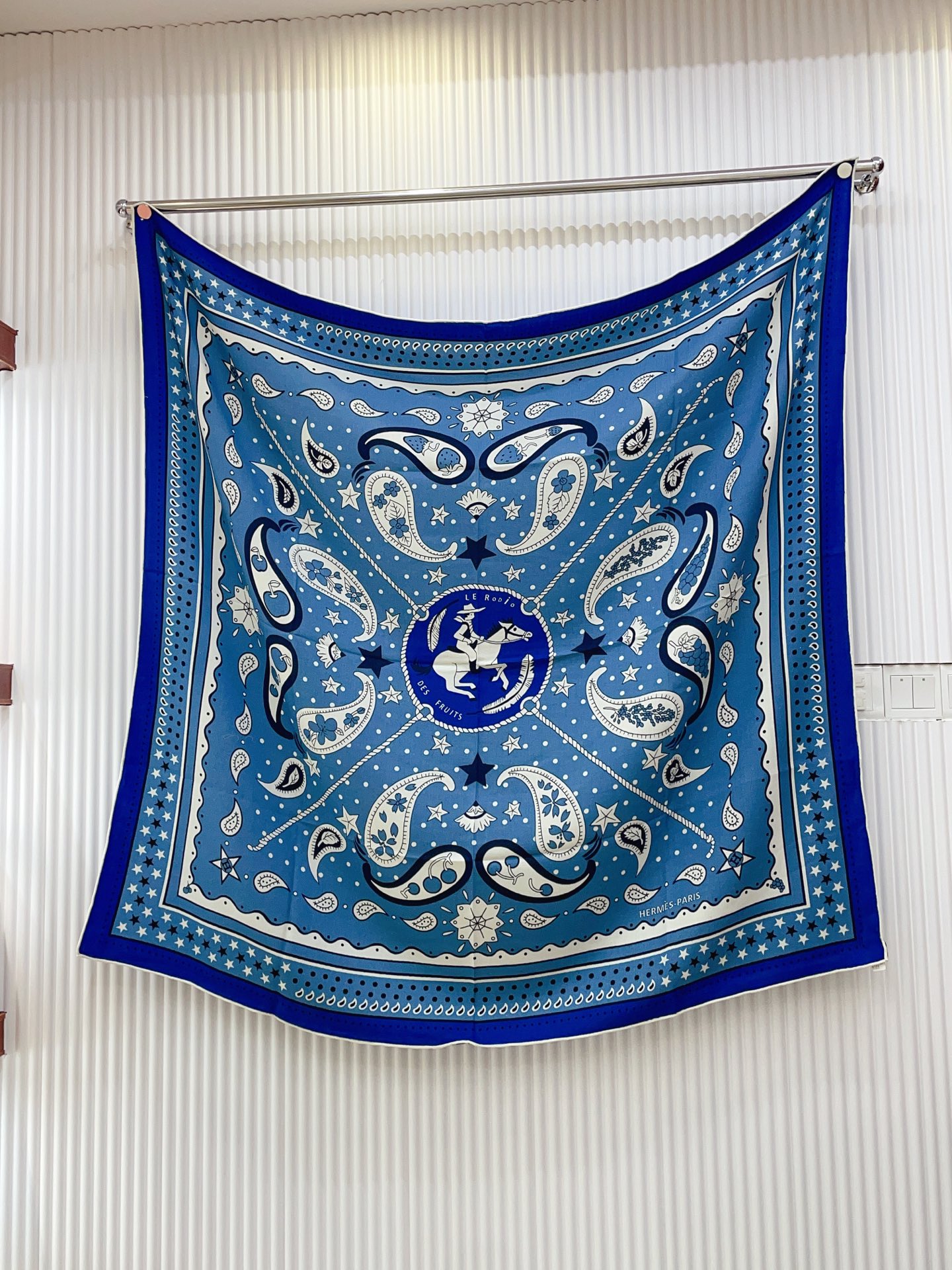 Bagsaaa H**me5 Scarf 140cm*140cm - 03
