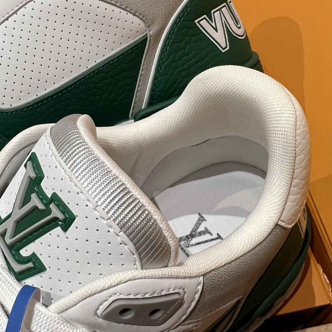 Bagsaaa LV Trainer Sneaker Green & White