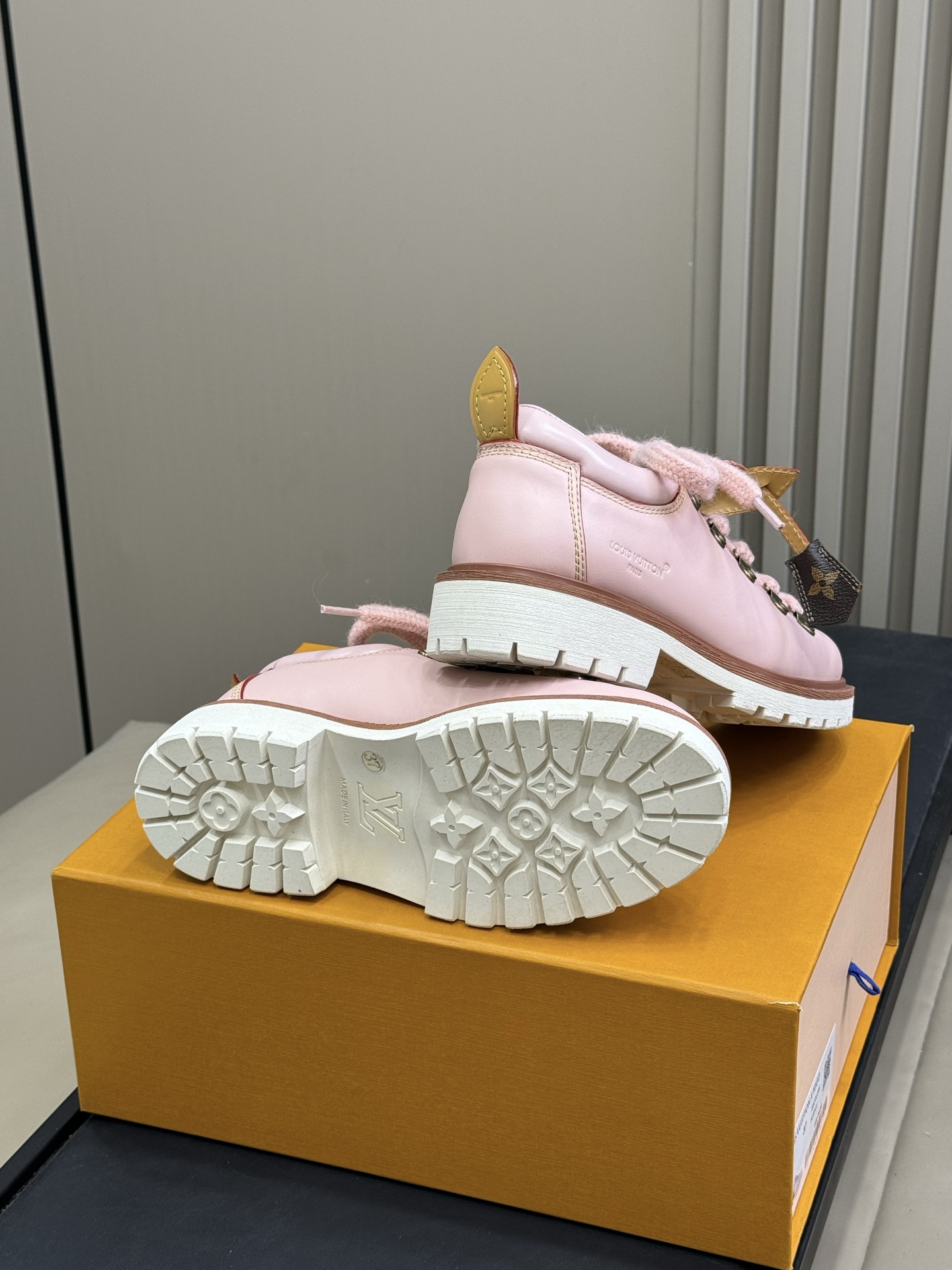 Bagsaaa LV Remix Derby pink