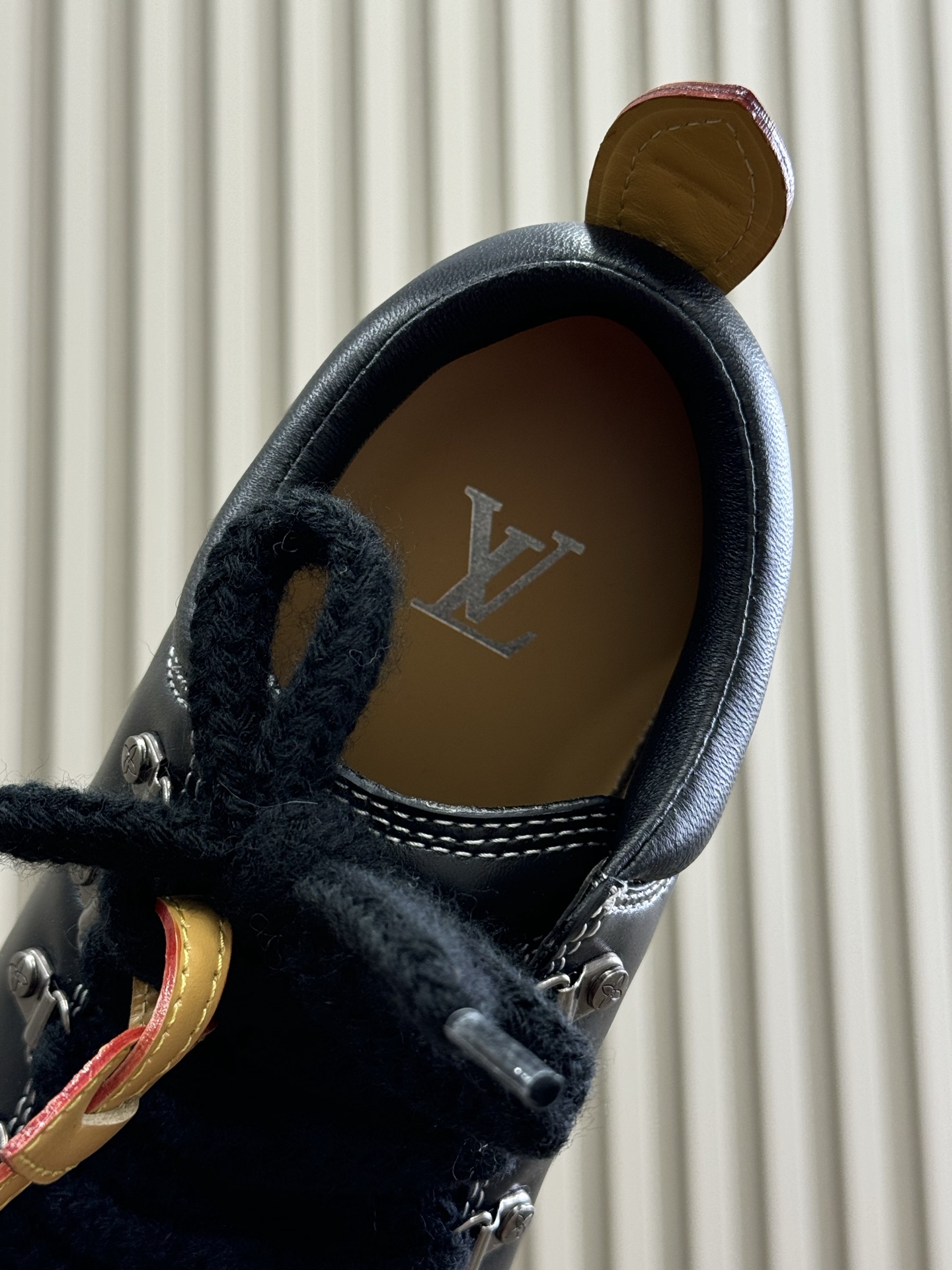Bagsaaa LV Remix Derby black