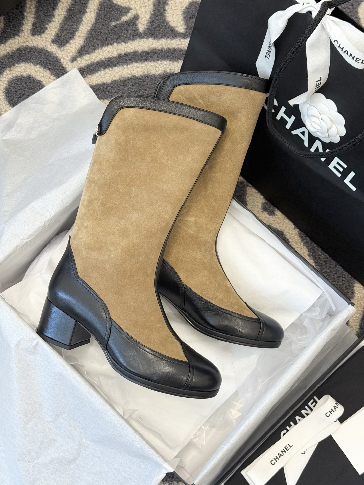 Bagsaaa Ch**el High Boots G46591 Beige Suede - 5.5cm