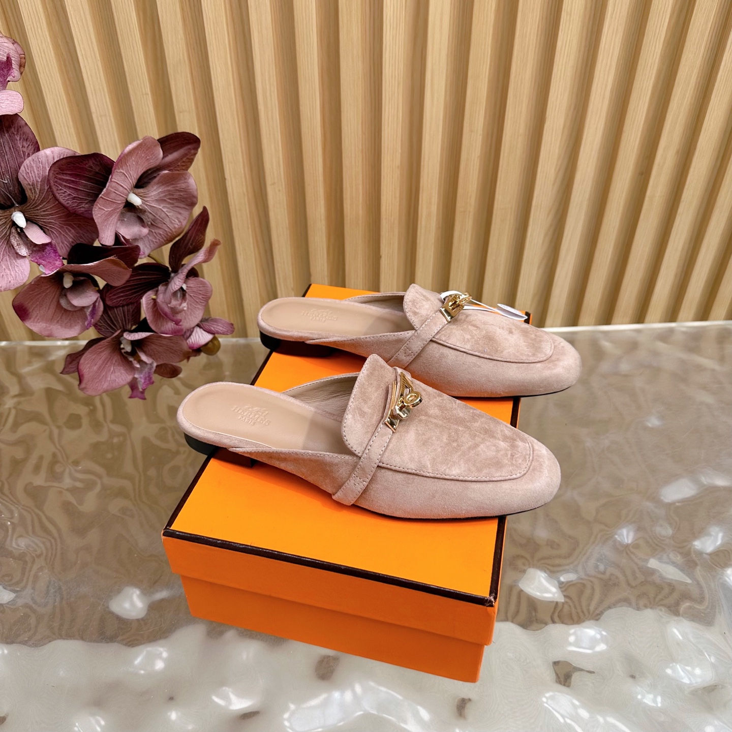 Bagsaaa H**me5 Oz Mule Beige Suede