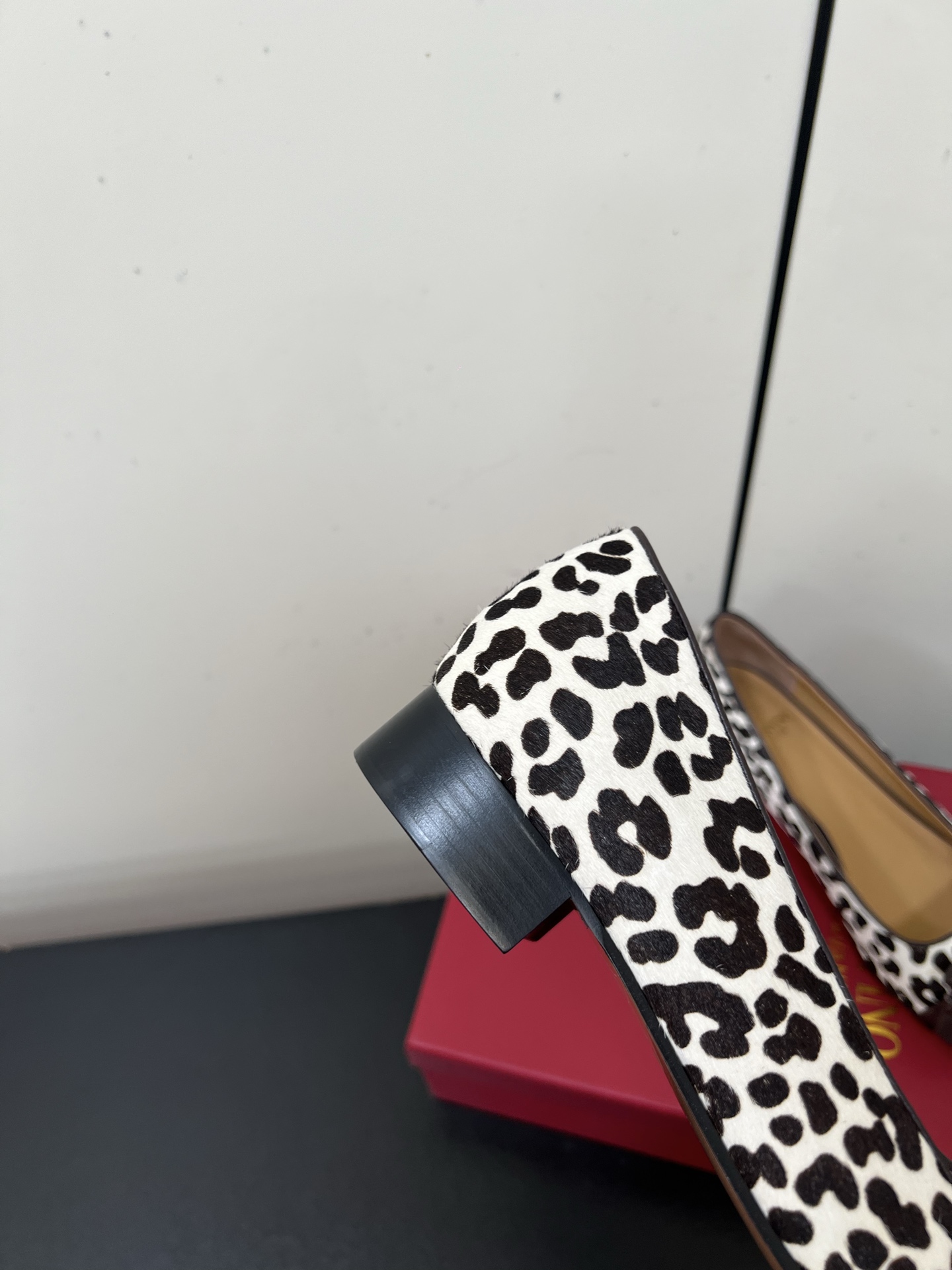 Bagsaaa Va1e*ntin0 Valet Du Roi Ballerina In Pony-Effect Calfskin 25Mm