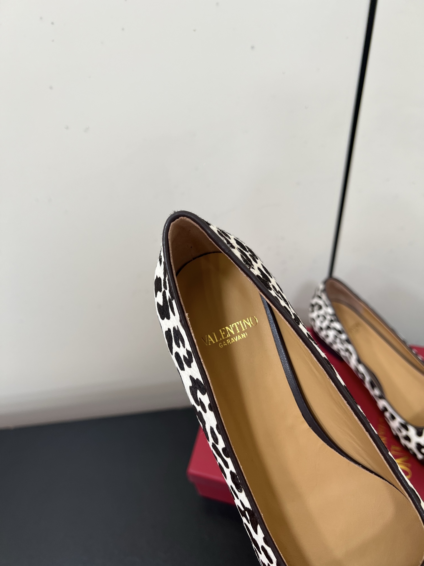 Bagsaaa Va1e*ntin0 Valet Du Roi Ballerina In Pony-Effect Calfskin 25Mm
