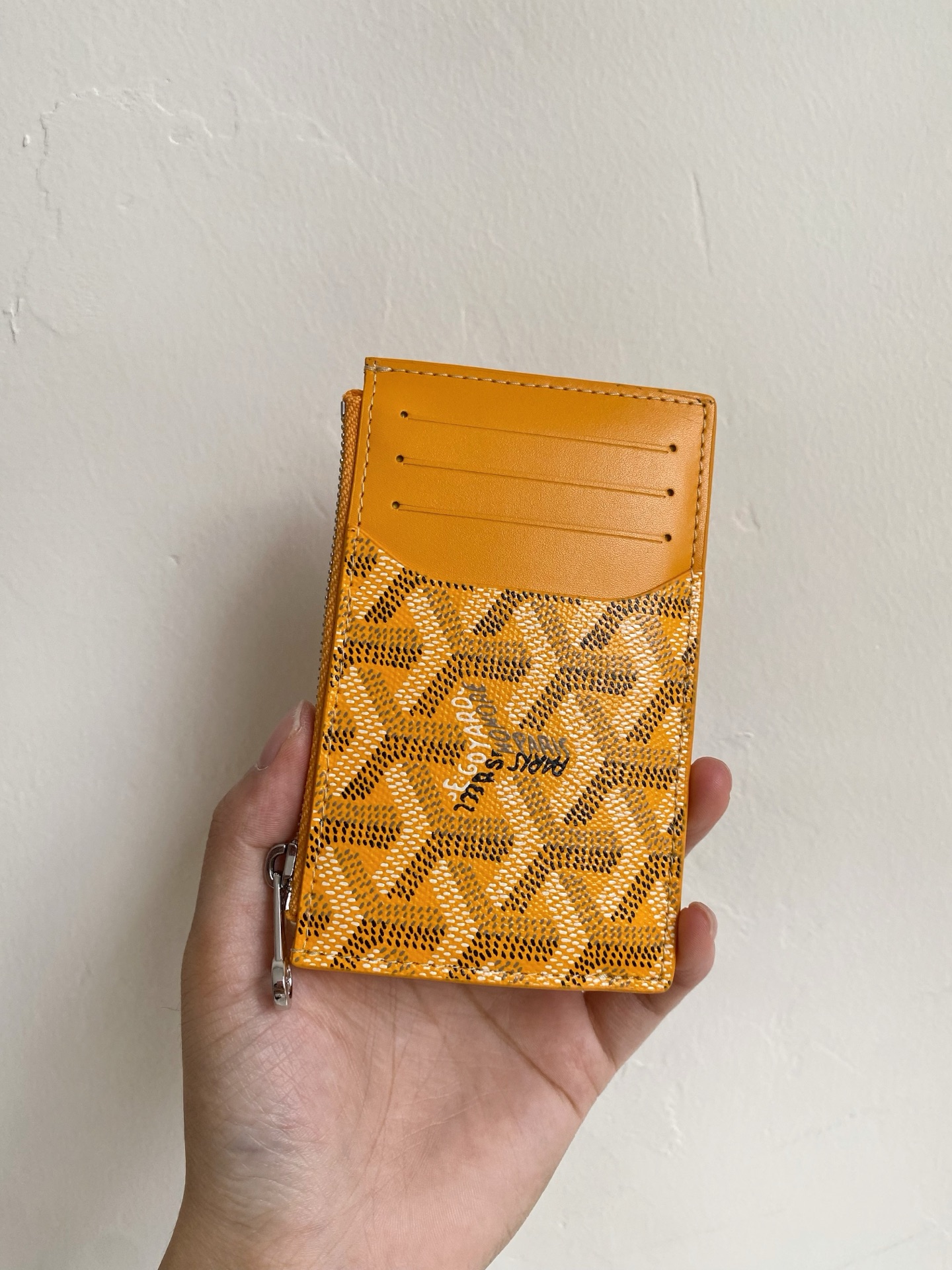 Bagsaaa G09ard Saint Sulpice card holder yellow