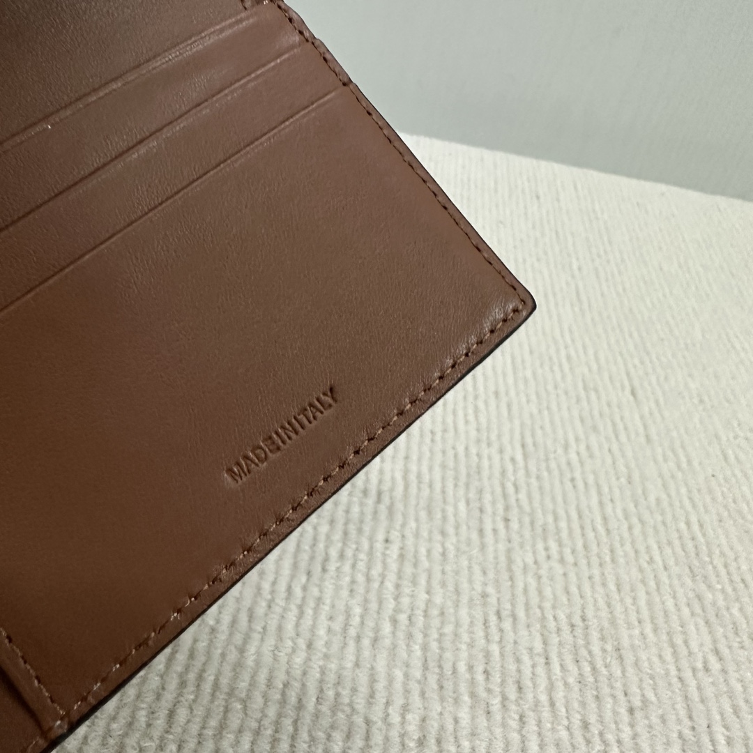 Bagsaaa Ce1i*e Wallet - 10.5 X 9cm