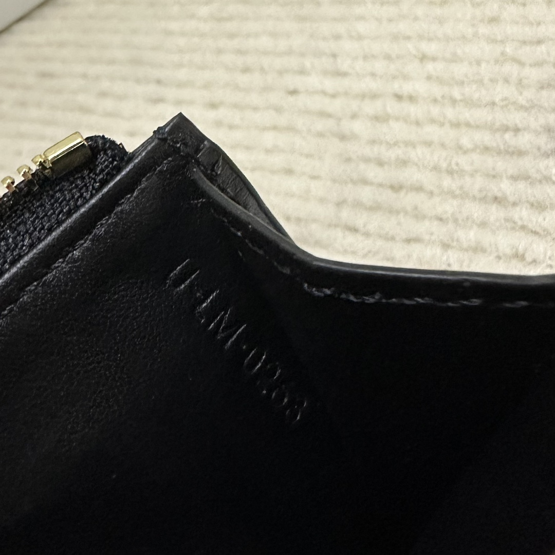 Bagsaaa Ce1i*e Zipped Card Holder Cuir Triomphe In Shiny Calfskin black - 11cm
