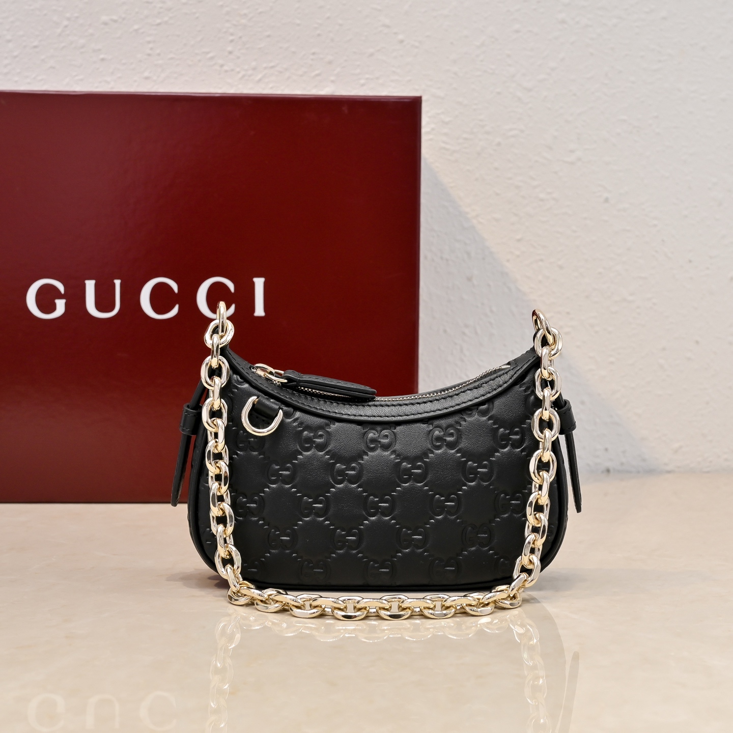 Bagsaaa Gvc*1 GG Emblem mini shoulder bag 847091 black - 19cm