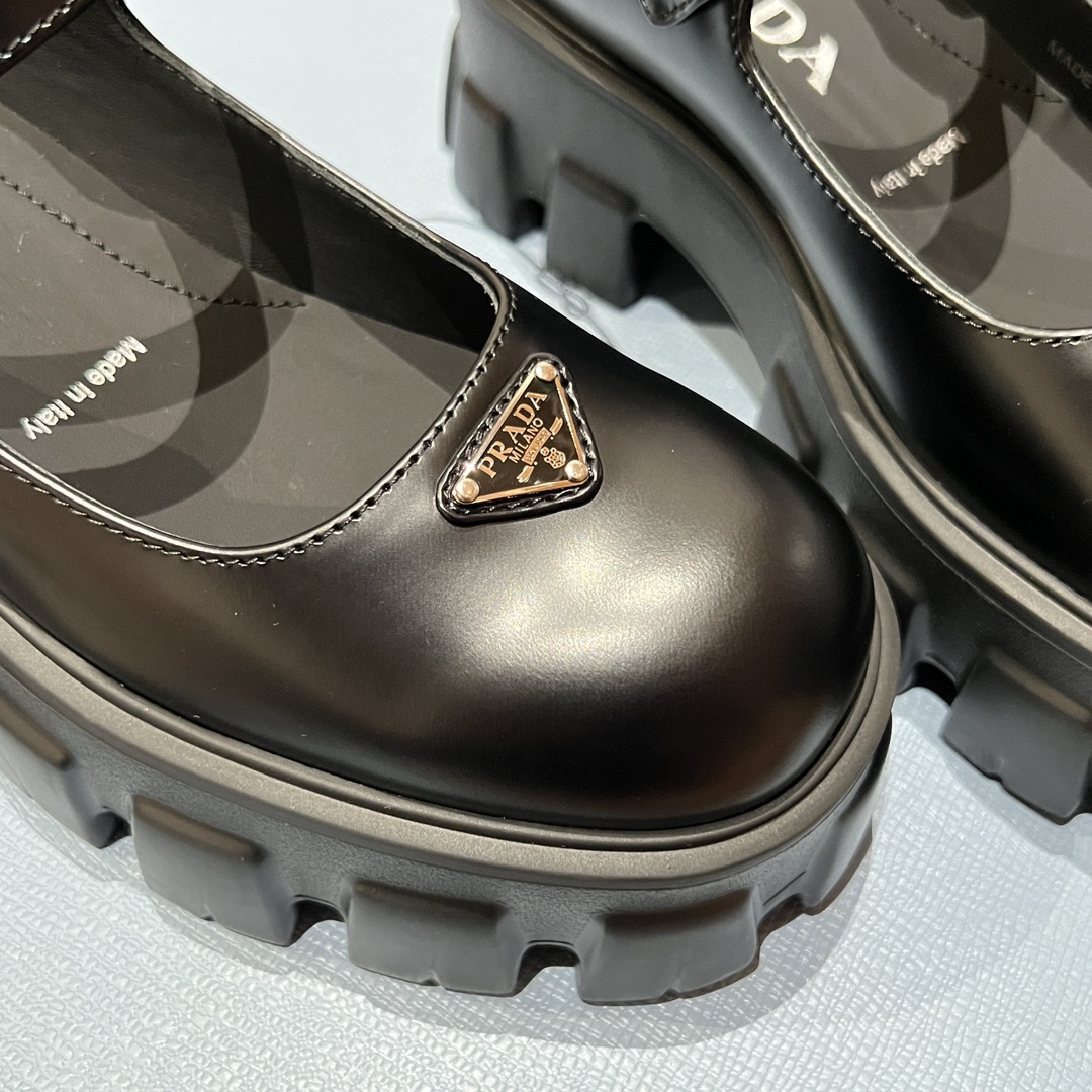 Bagsaaa Pra*a Brushed leather Monolith Mary Janes black