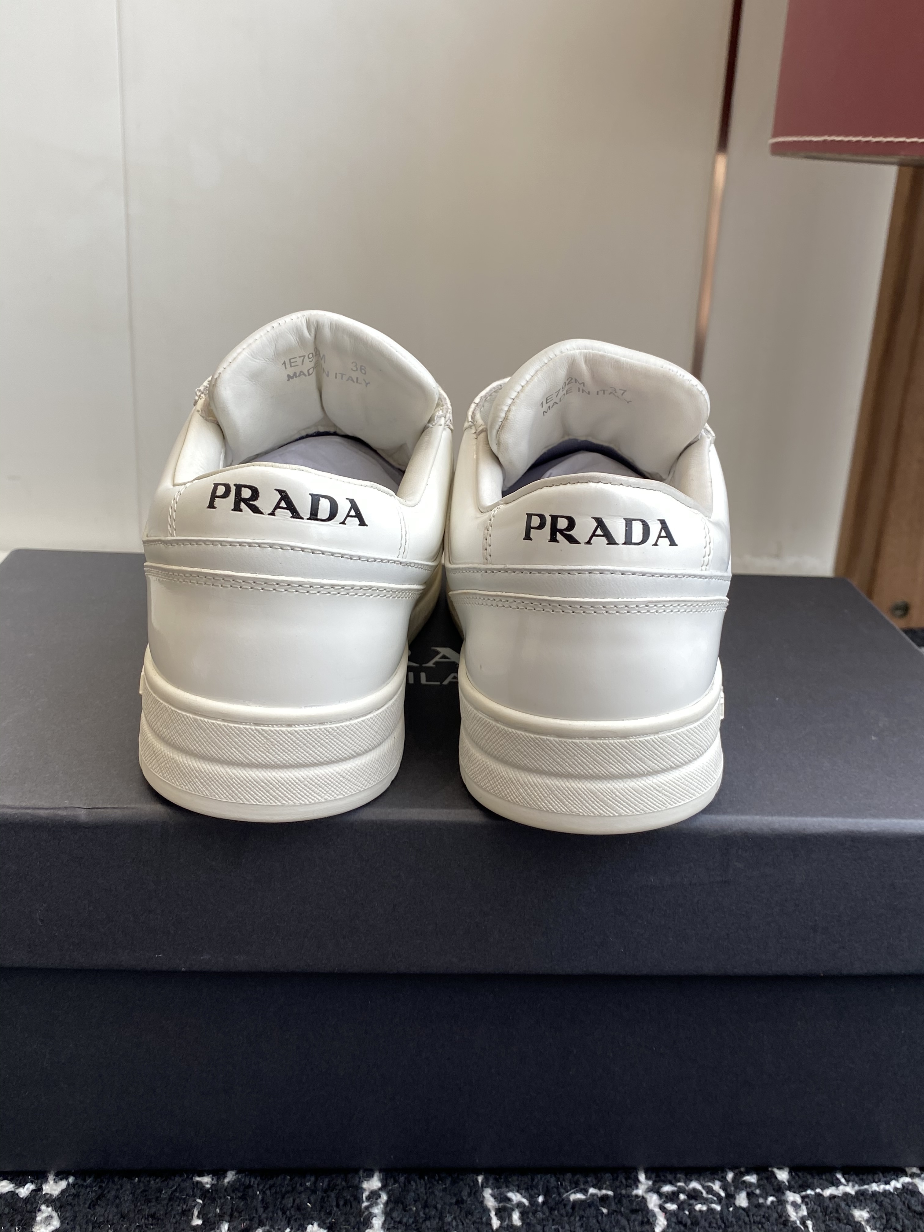 Bagsaaa Pra*a Downtown leather sneakers white