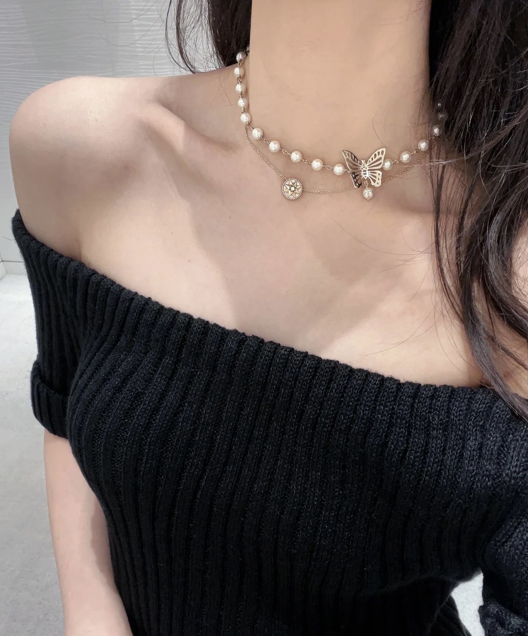 Bagsaaa D10r Butterfly Necklace