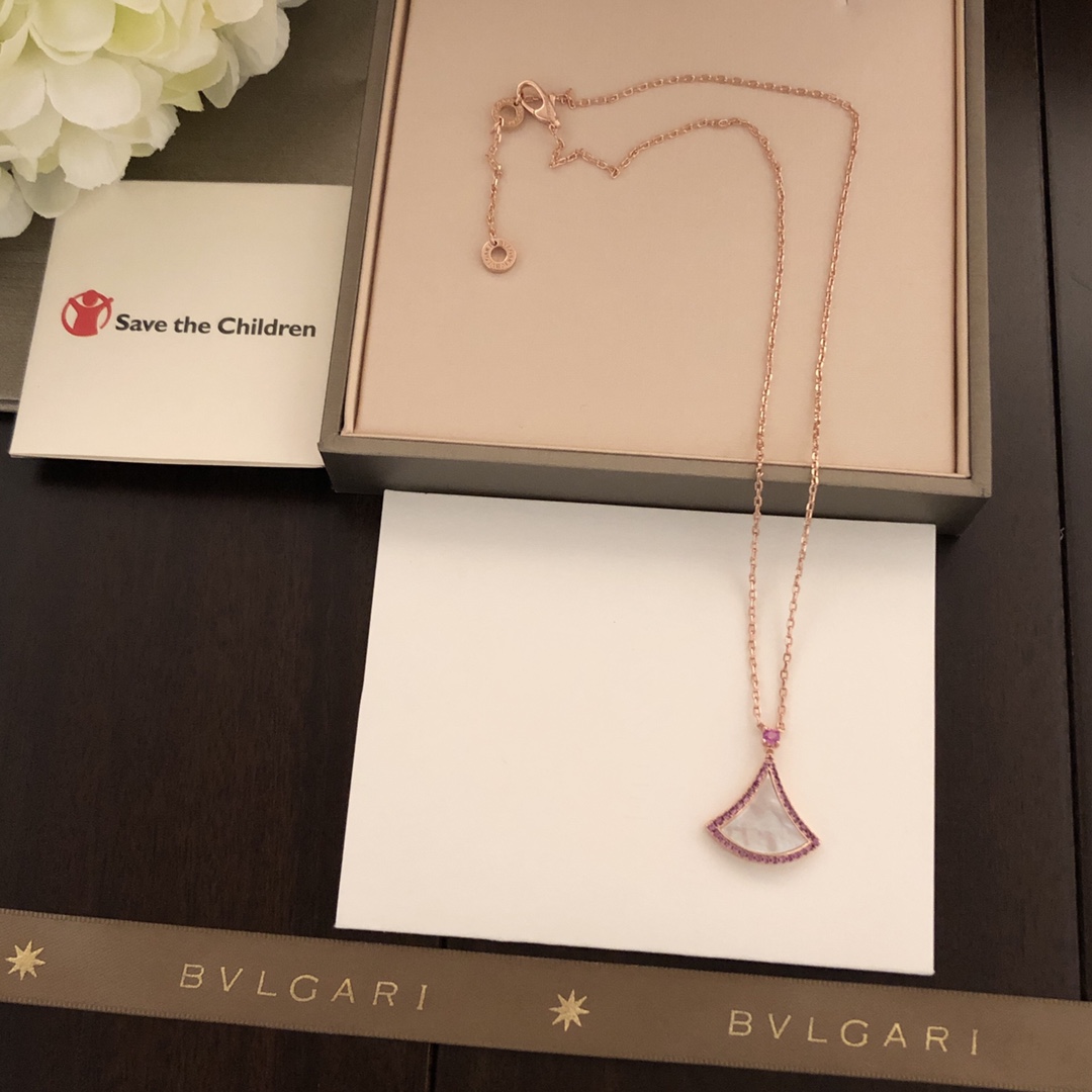 Bagsaaa Bv1g*ai Necklace
