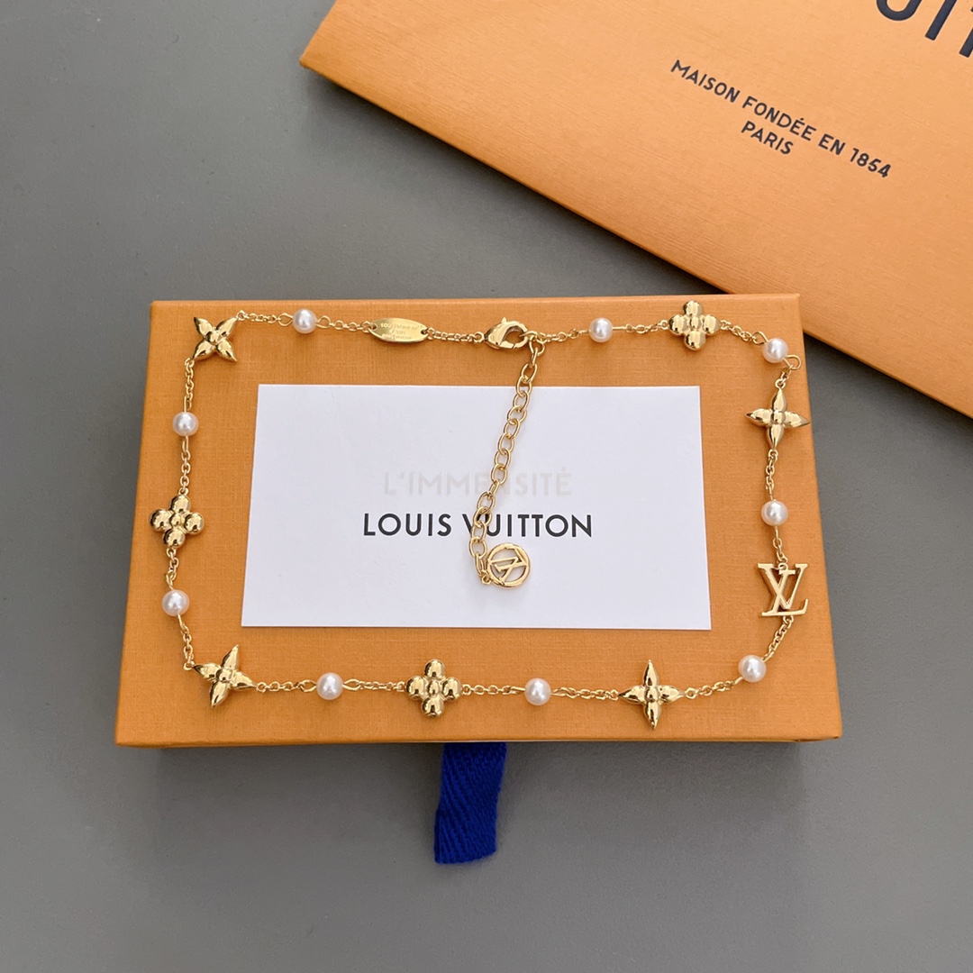 Bagsaaa LV Necklace 08