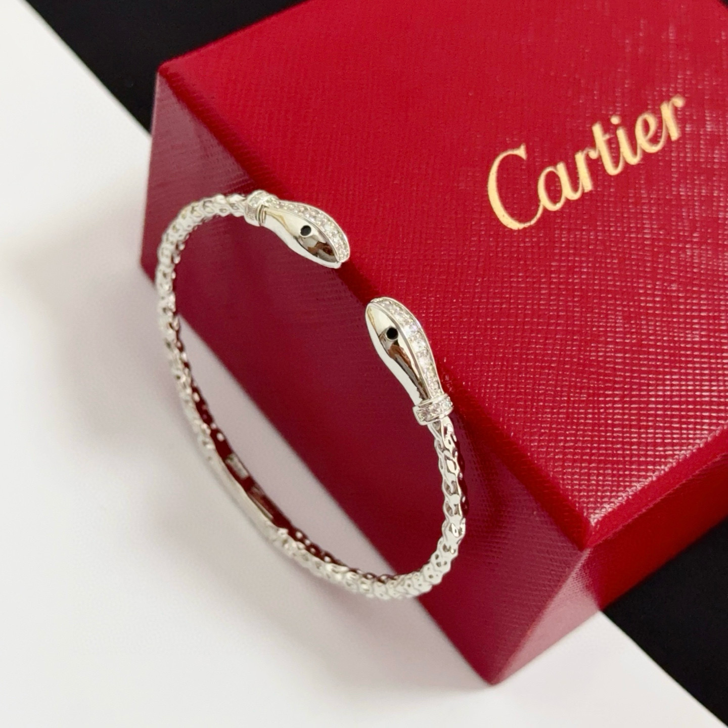 Bagsaaa Ca*t1er Bracelet 03