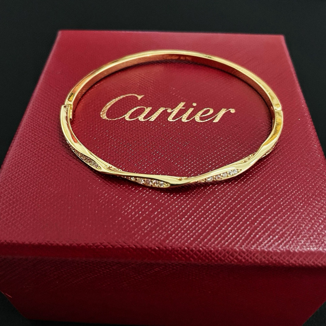 Bagsaaa Ca*t1er Bracelet 05