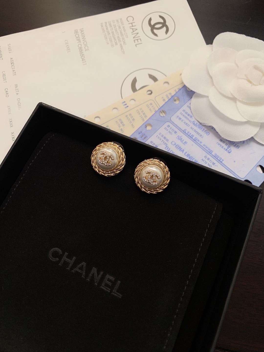 Bagsaaa Ch**el Earrings 25