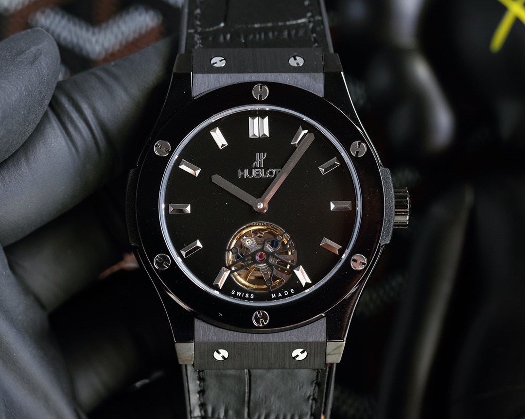 Bagsaaa Hublot Classic Fusion Watch - 45mm