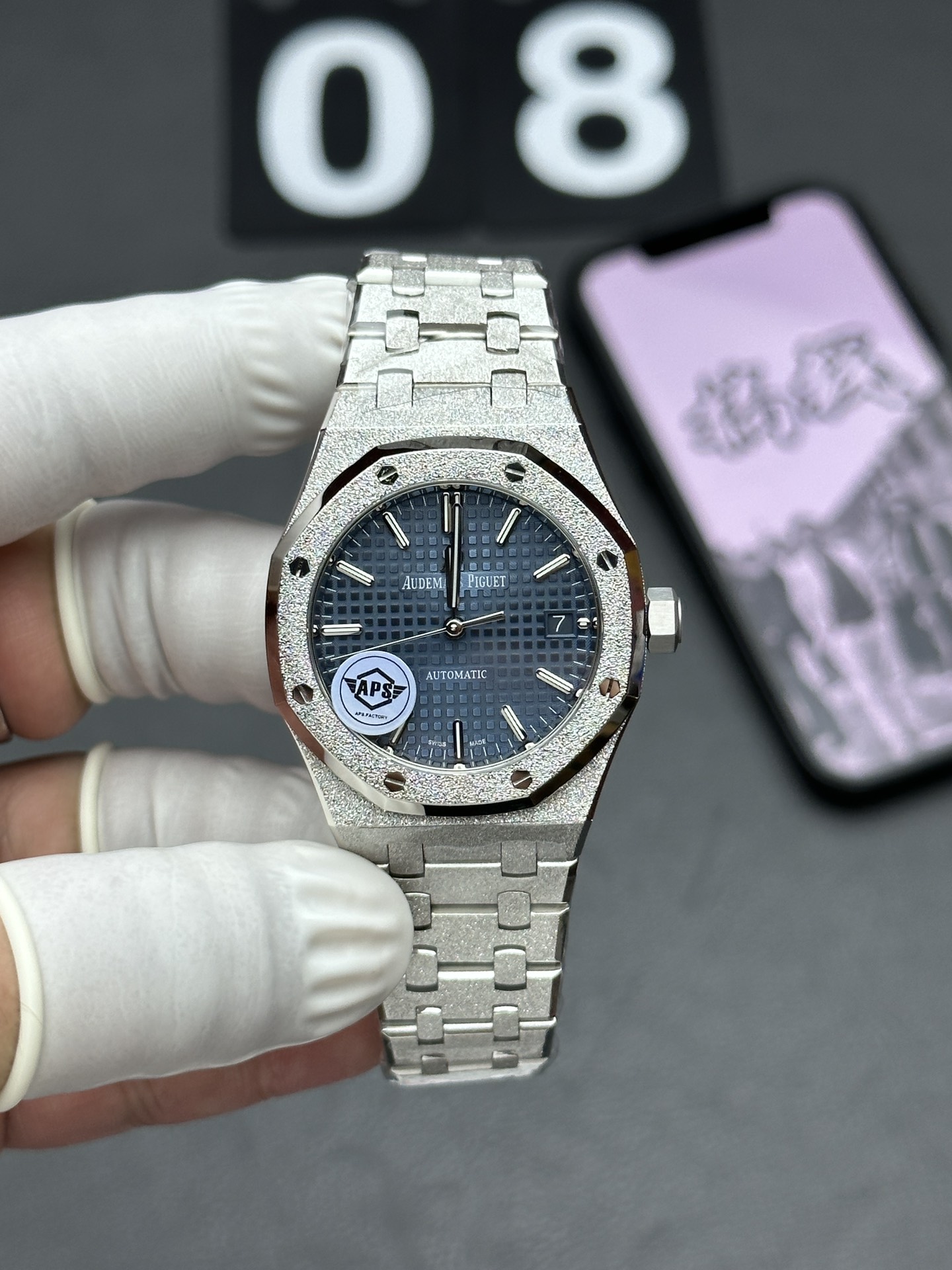 Bagsaaa Audemars P1g*et Royal Oak Frosted Gold watch