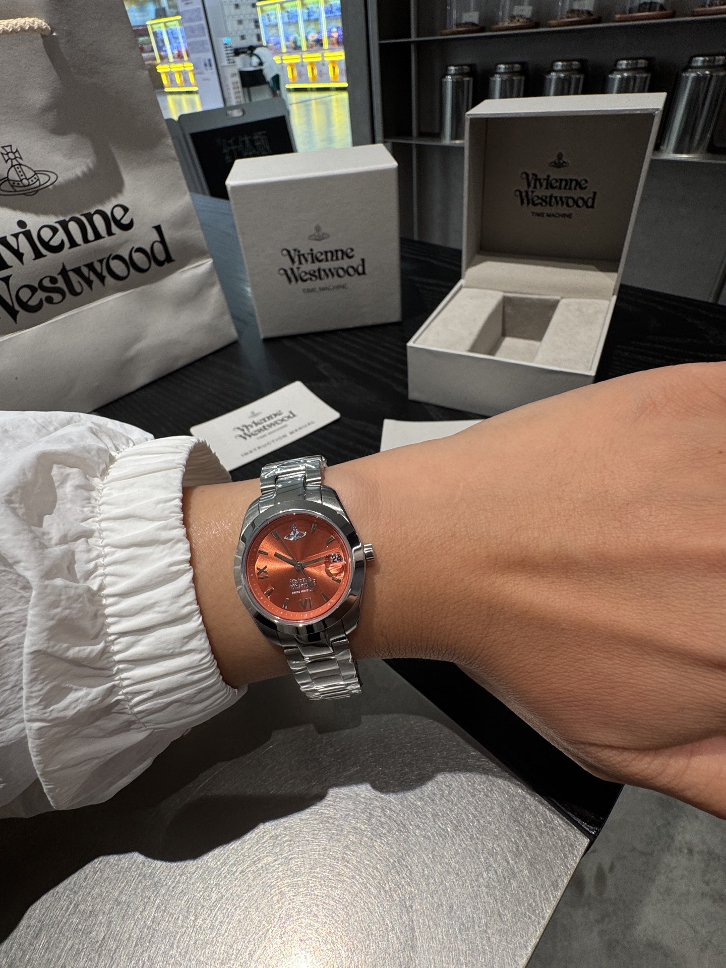 Bagsaaa Vivienne Westwood VV292ORSL Fenchurch Quartz Bracelet Strap Watch - 29mm
