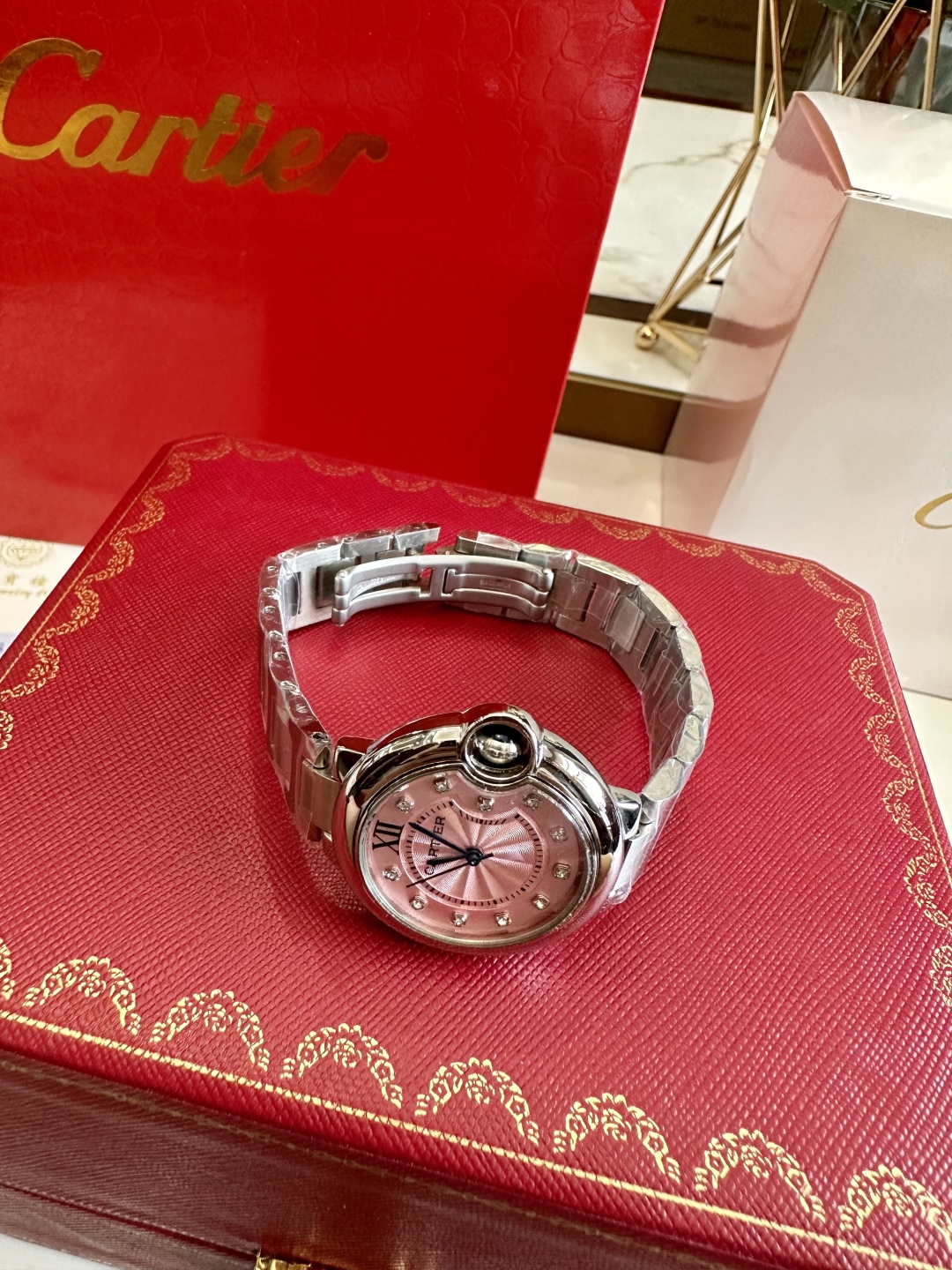 Bagsaaa Ca*t1er Ballon Bleu De Ca*t1er watch - 33mm