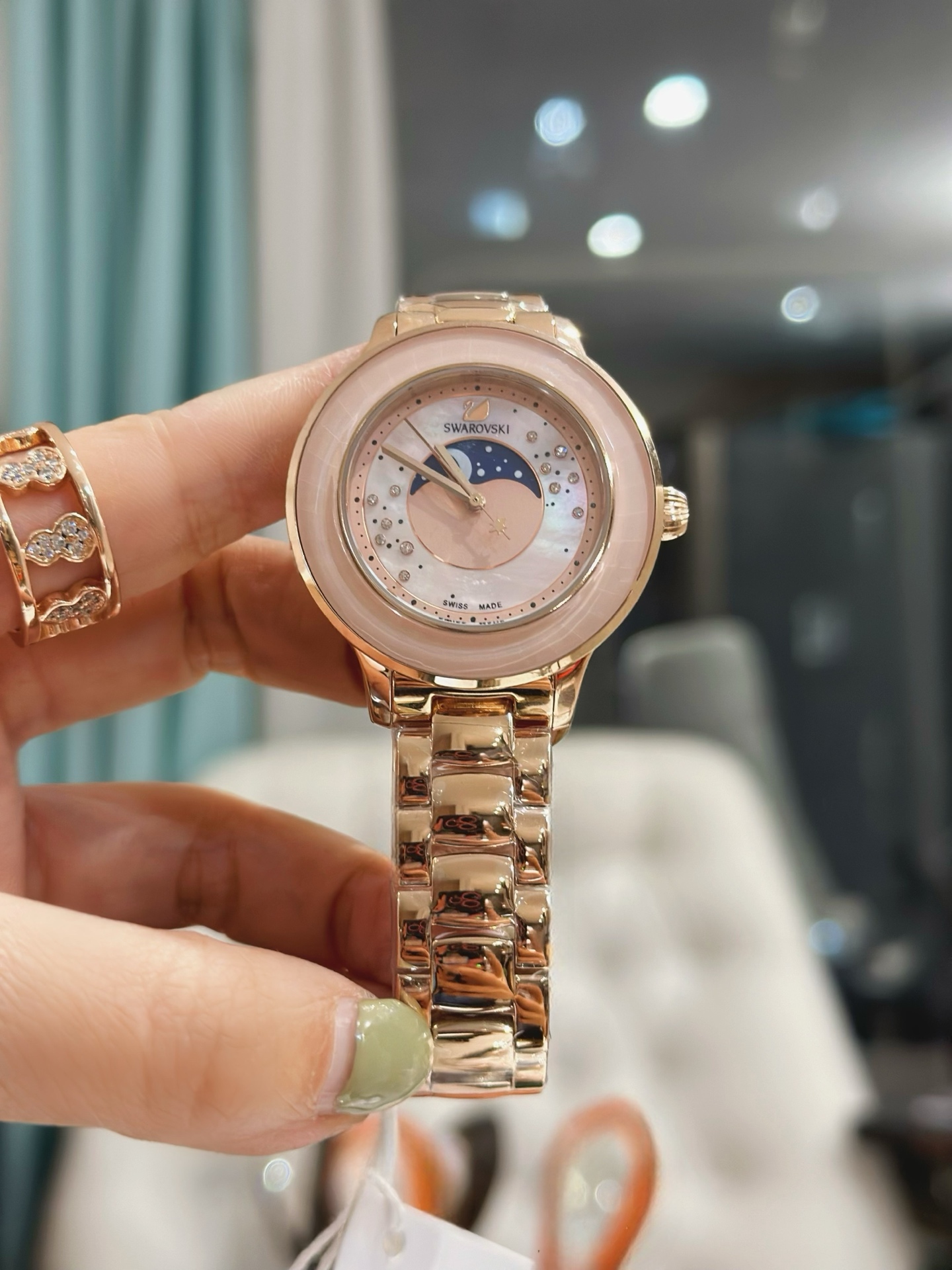 Bagsaaa Swarovski Octea Lux Moon Watch - 36mm