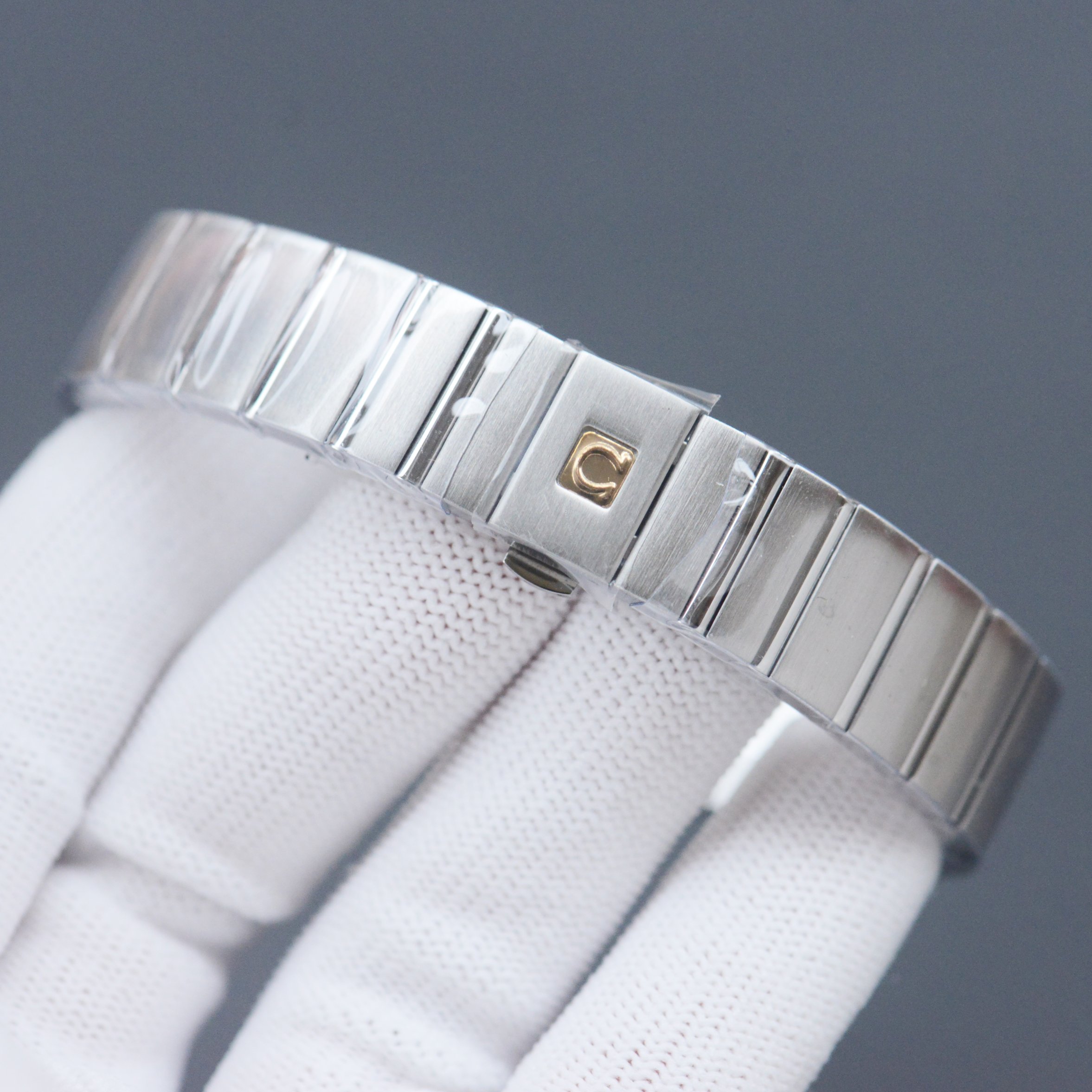 Bagsaaa 0me*ga Ladies Constellation Quartz Watch - 27mm