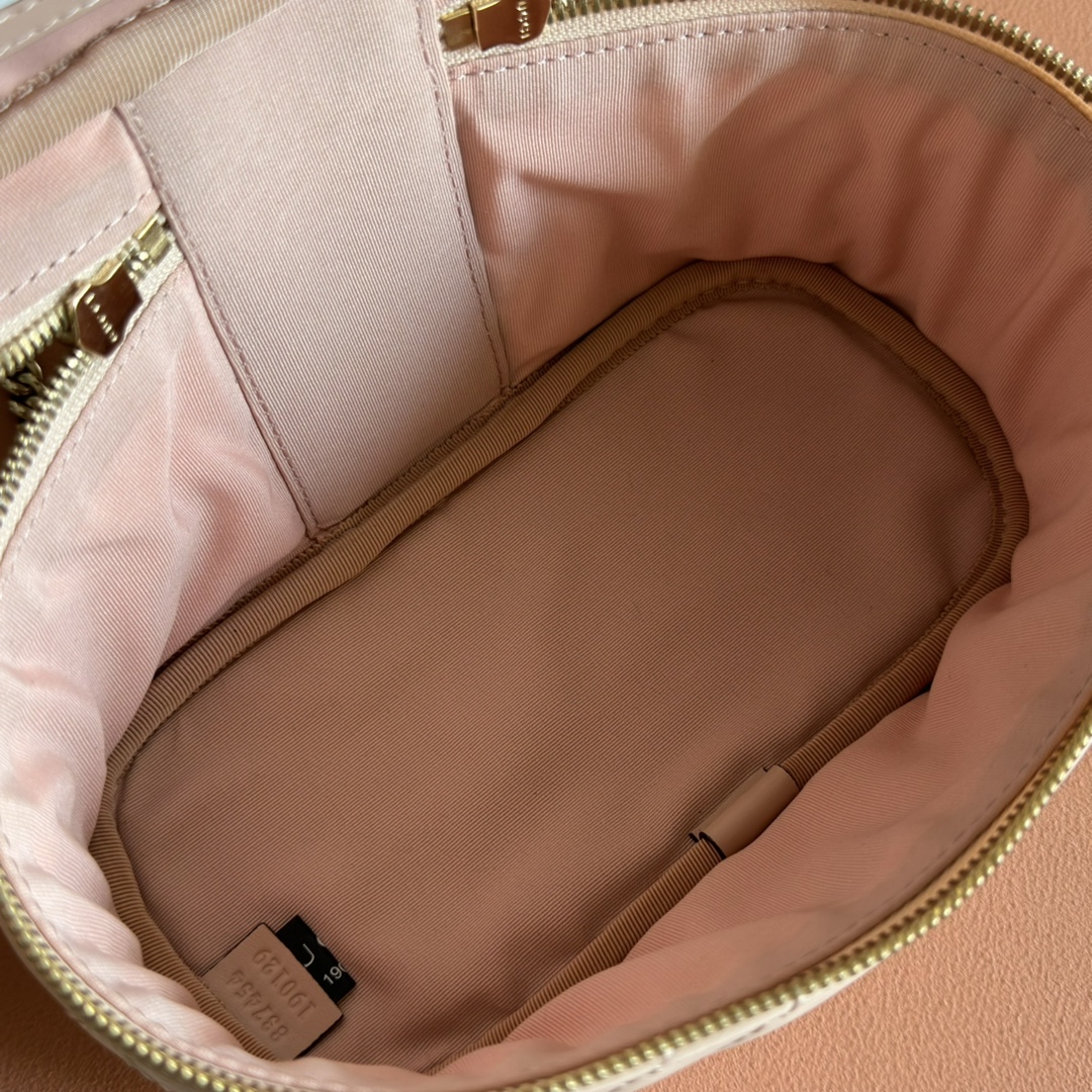 Bagsaaa Gvc*1 GG Marmont mini vanity bag 837454 light pink - 19cm