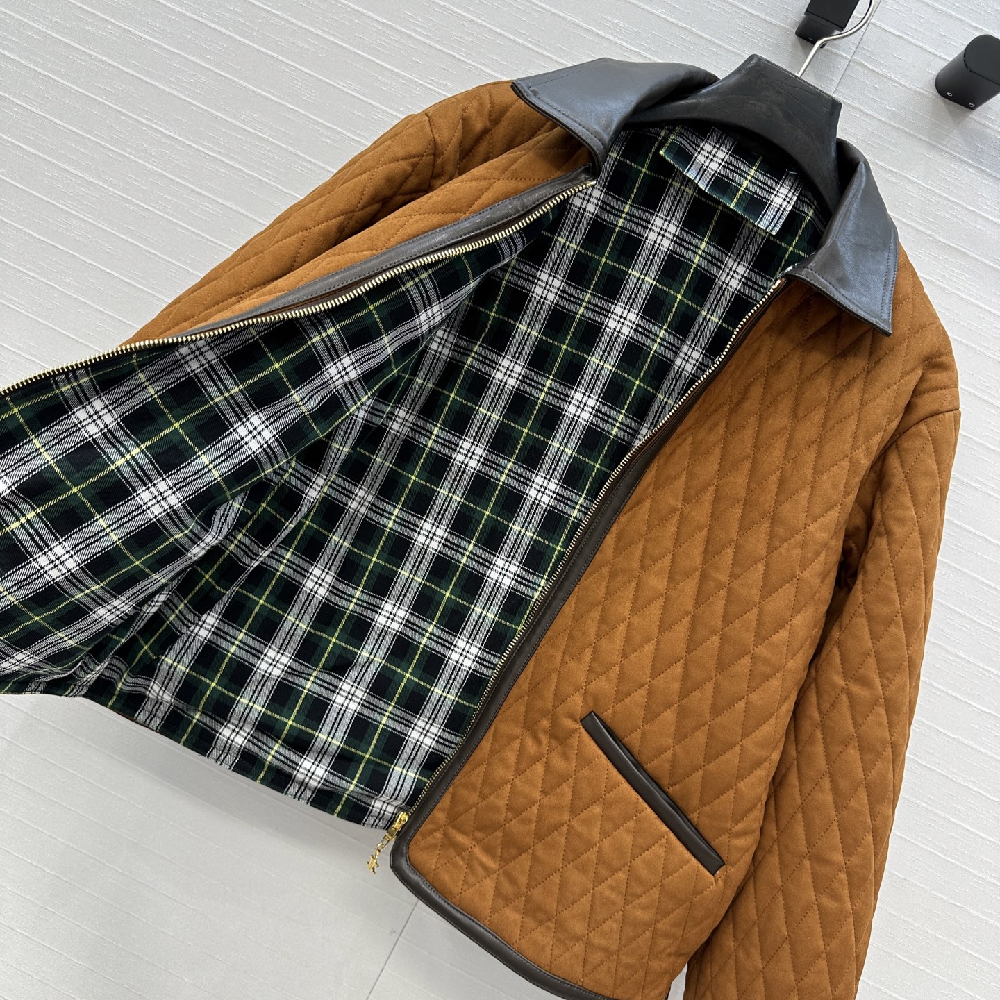 Bagsaaa Ce1i*e Quilted Jacket In Suede brown