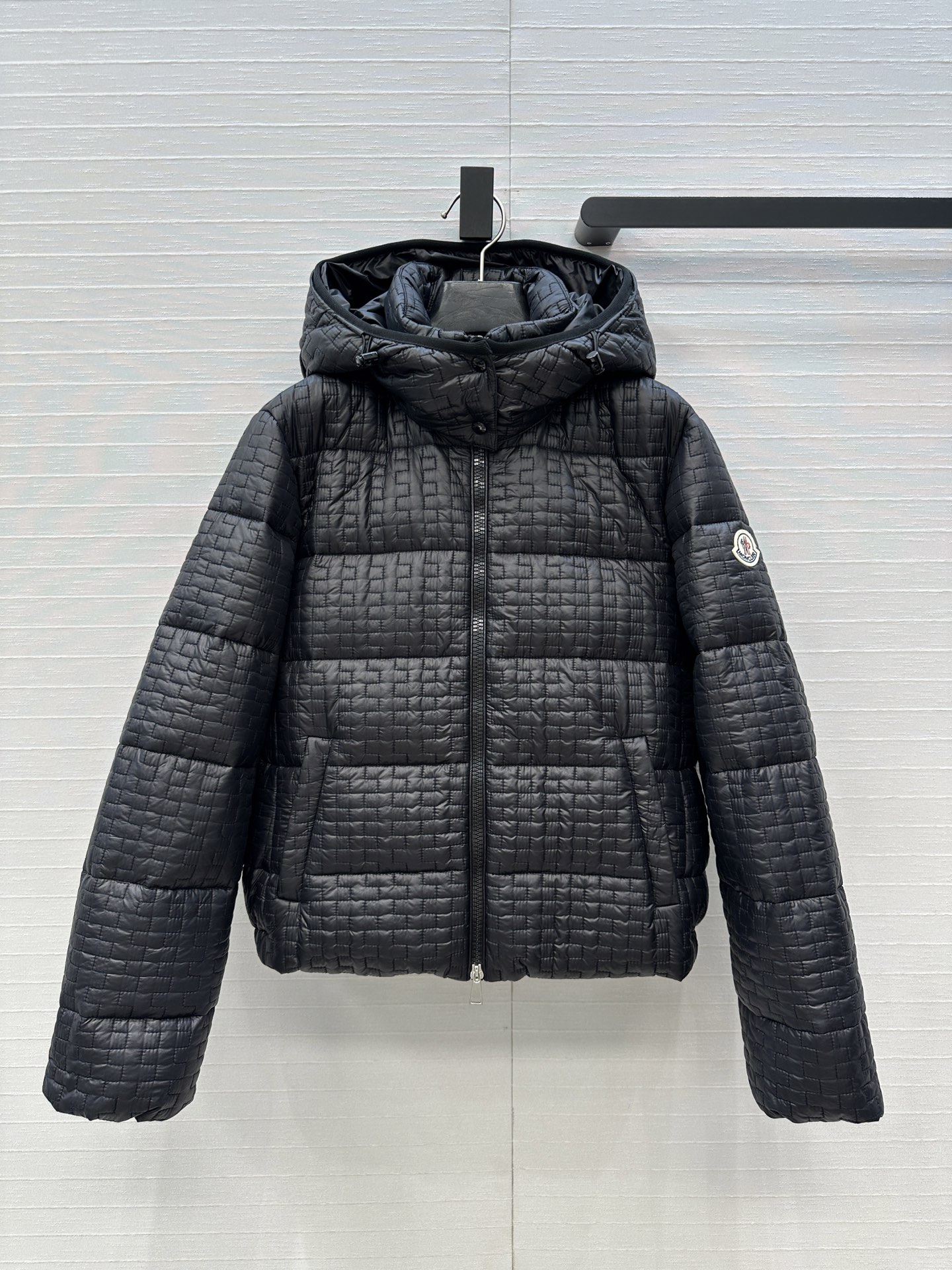 Bagsaaa Moncler Gisors down jacket black